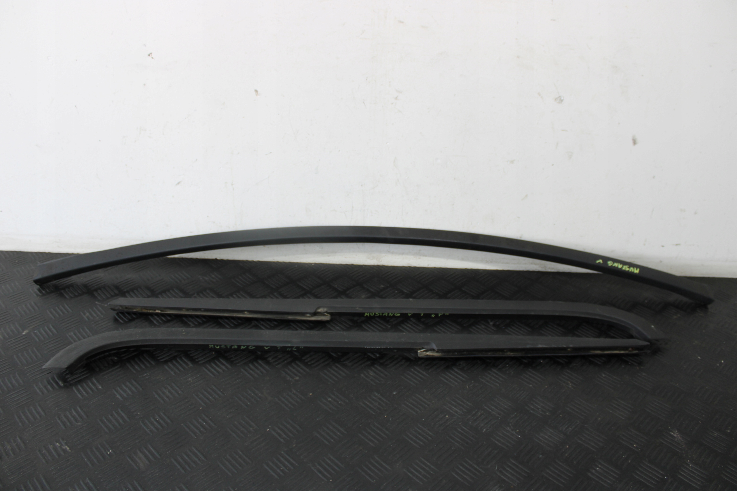Moulage Couvertures Aile Toit FORD MUSTANG V 5