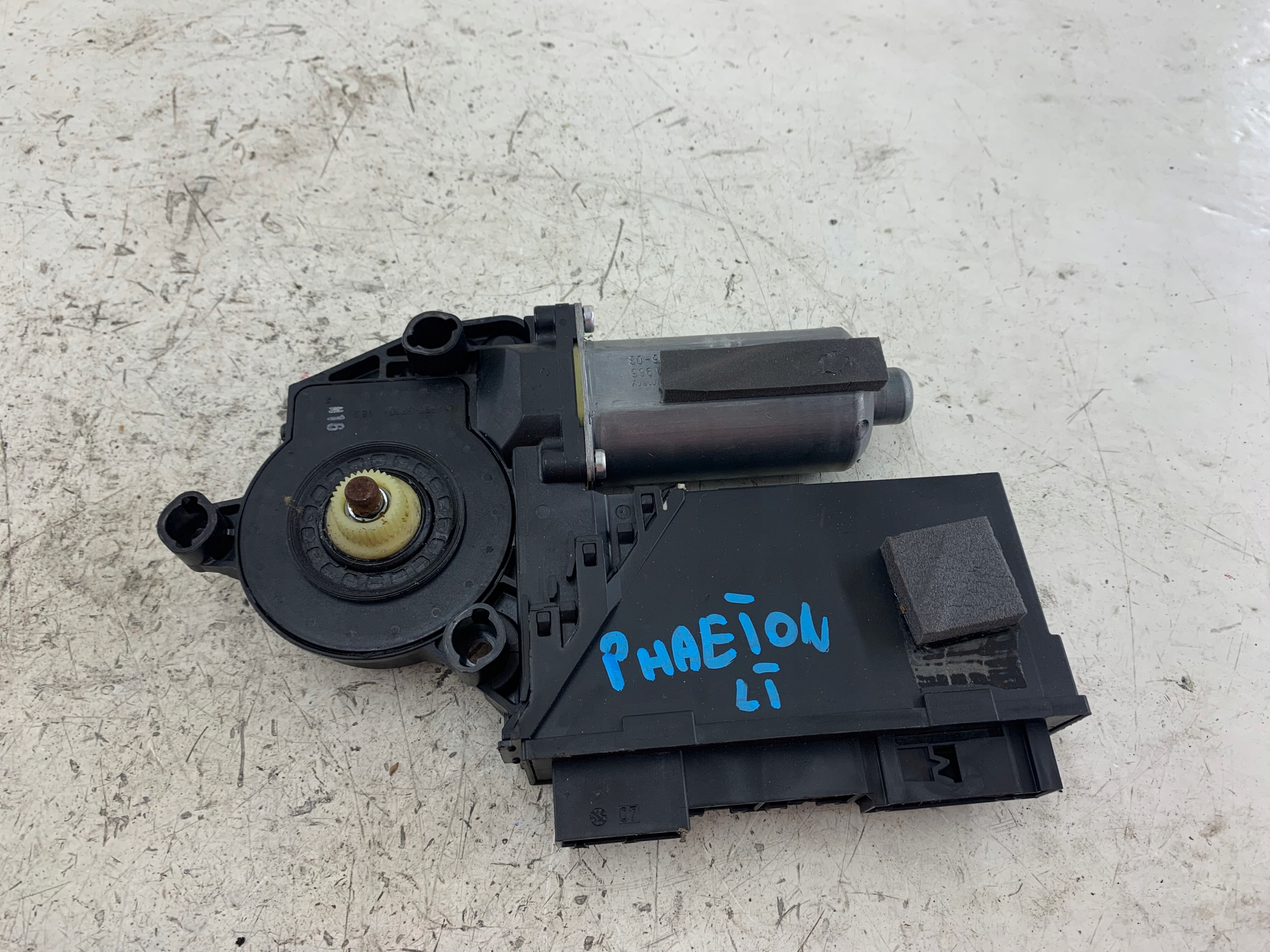 VW PHAETON and mini motor windows left rear part 3D0959703D