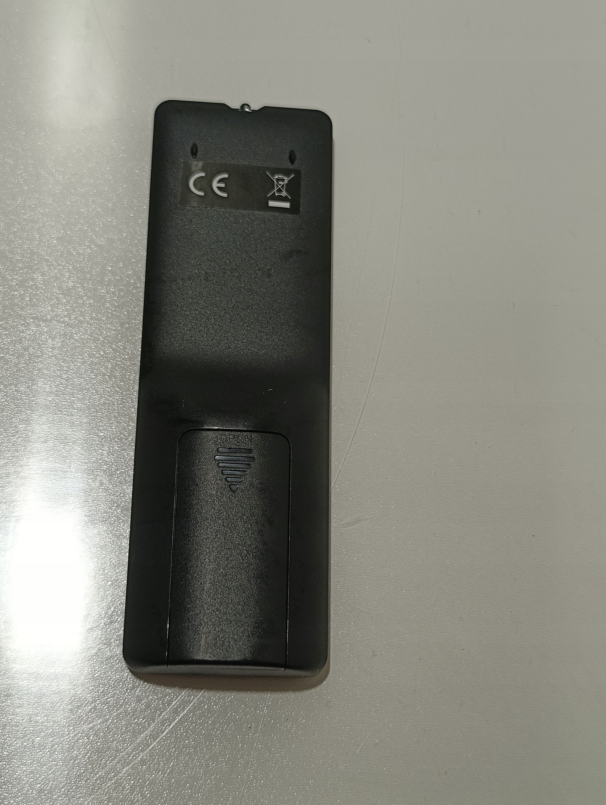 ORGINALNY Pilot SOUNDBARA XORO HSB 50 System dźwięku 2.0