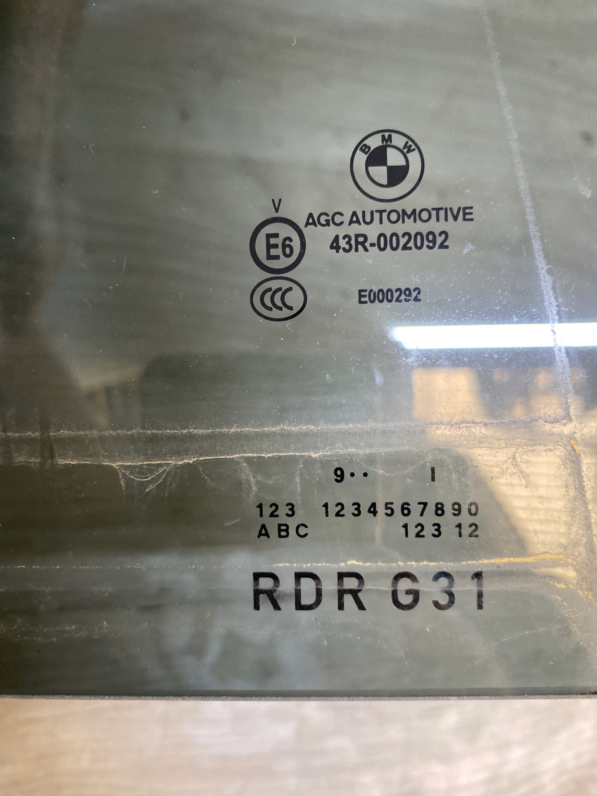 window side door left rear BMW G31 7339459
