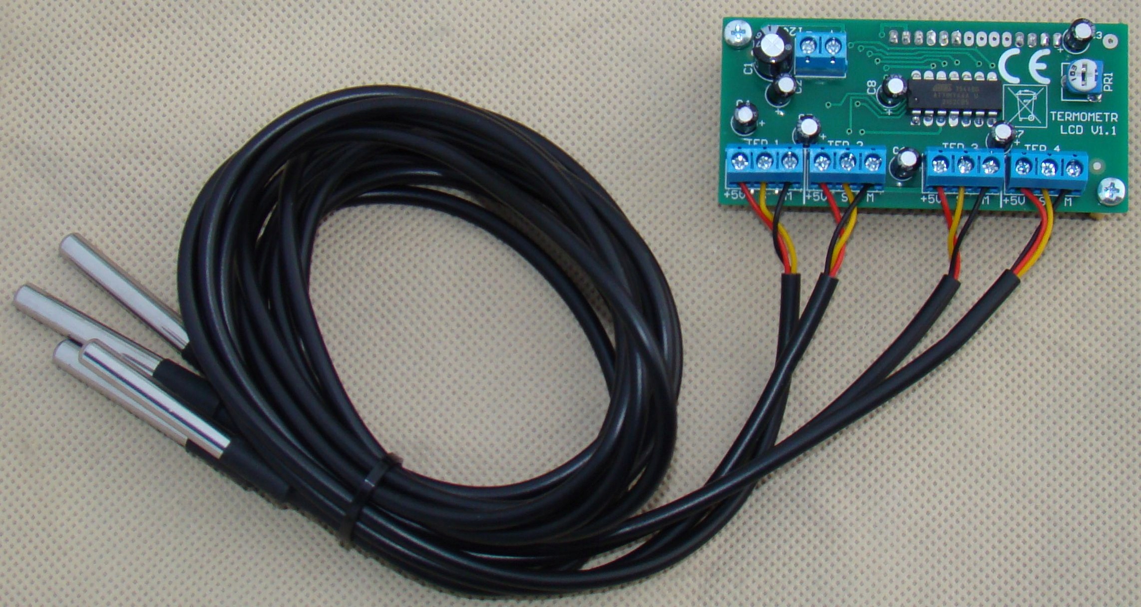 TERMOMETR PANELOWY 4 KANAŁOWY LCD DS18B20 CZUJNIK Kod producenta Ter LCD 4 kanalowy