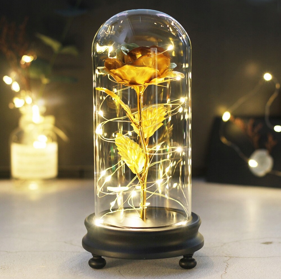 ZŁOTA SZTUCZNA WIECZNA RÓŻA W SZKLE OŚWIETLENIE PREZENT URODZINY DLA NIEJ Kod producenta ZŁOTA PIĘKNA RÓŻA W SZKLE SZTUCZNA WIECZNA