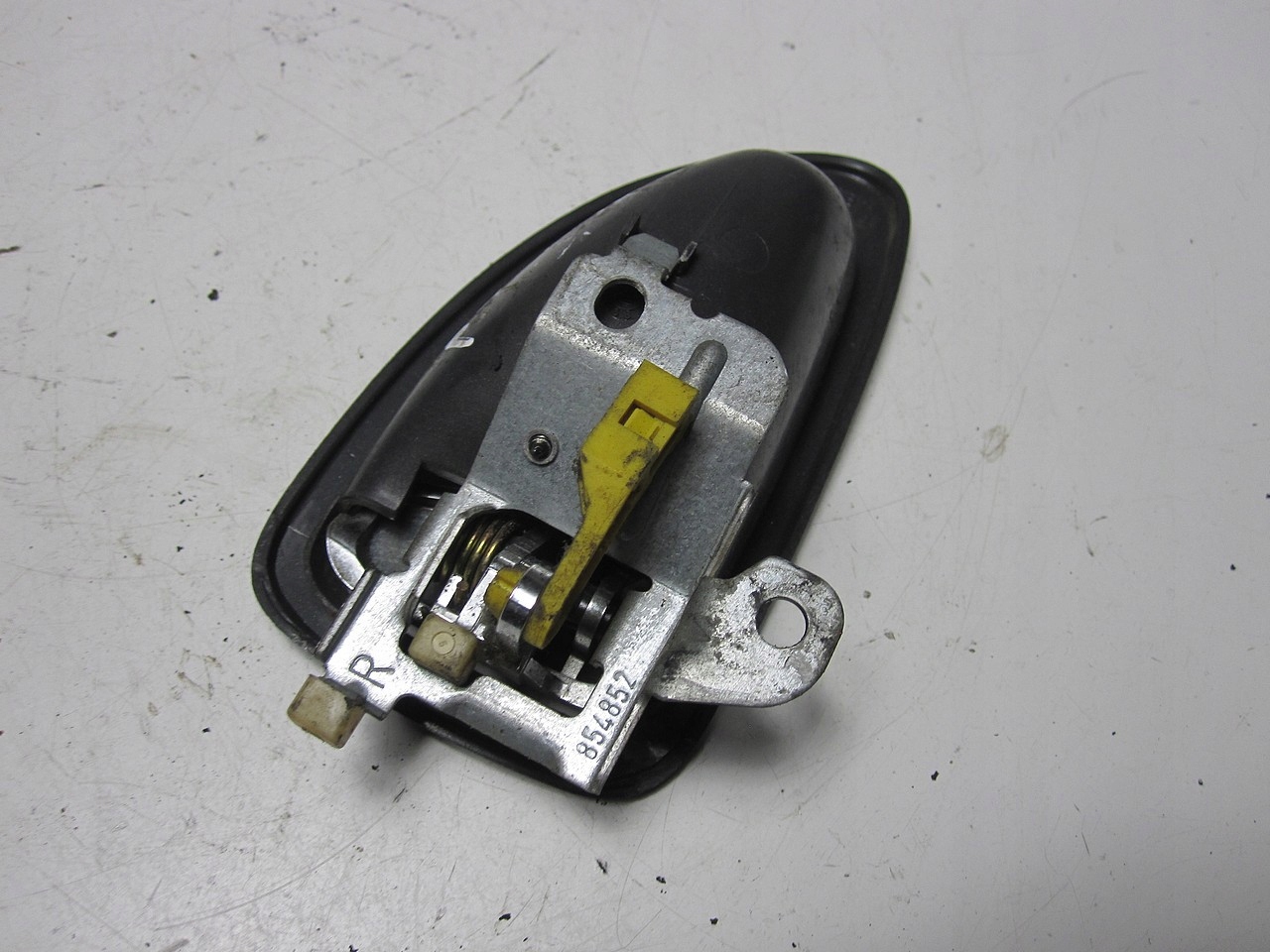 ручка двери задняя правая volvo S40 02R