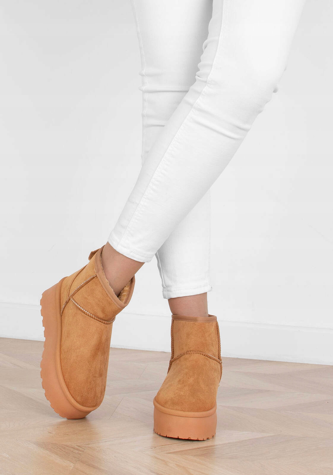 7907 CAMEL OCIEPLANE BOTKI ŚNIEGOWCE NA PLATFORMIE GRUBA PODESZWA 41 Długość wkładki 26 cm