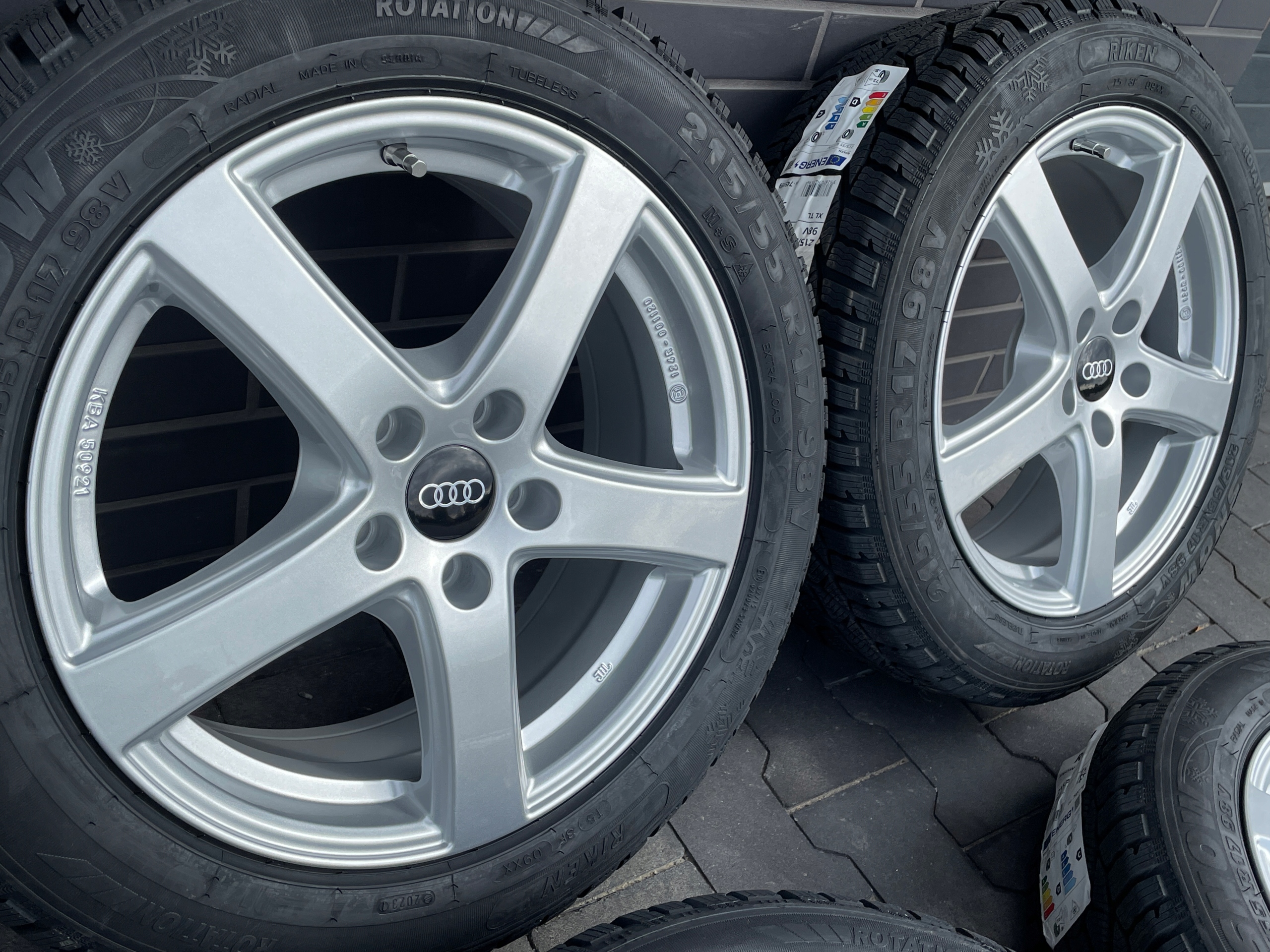 AUDI Q2 КОЛЕСА ЗИМНИЕ 2155r17 RIKEN НОВЫЕ