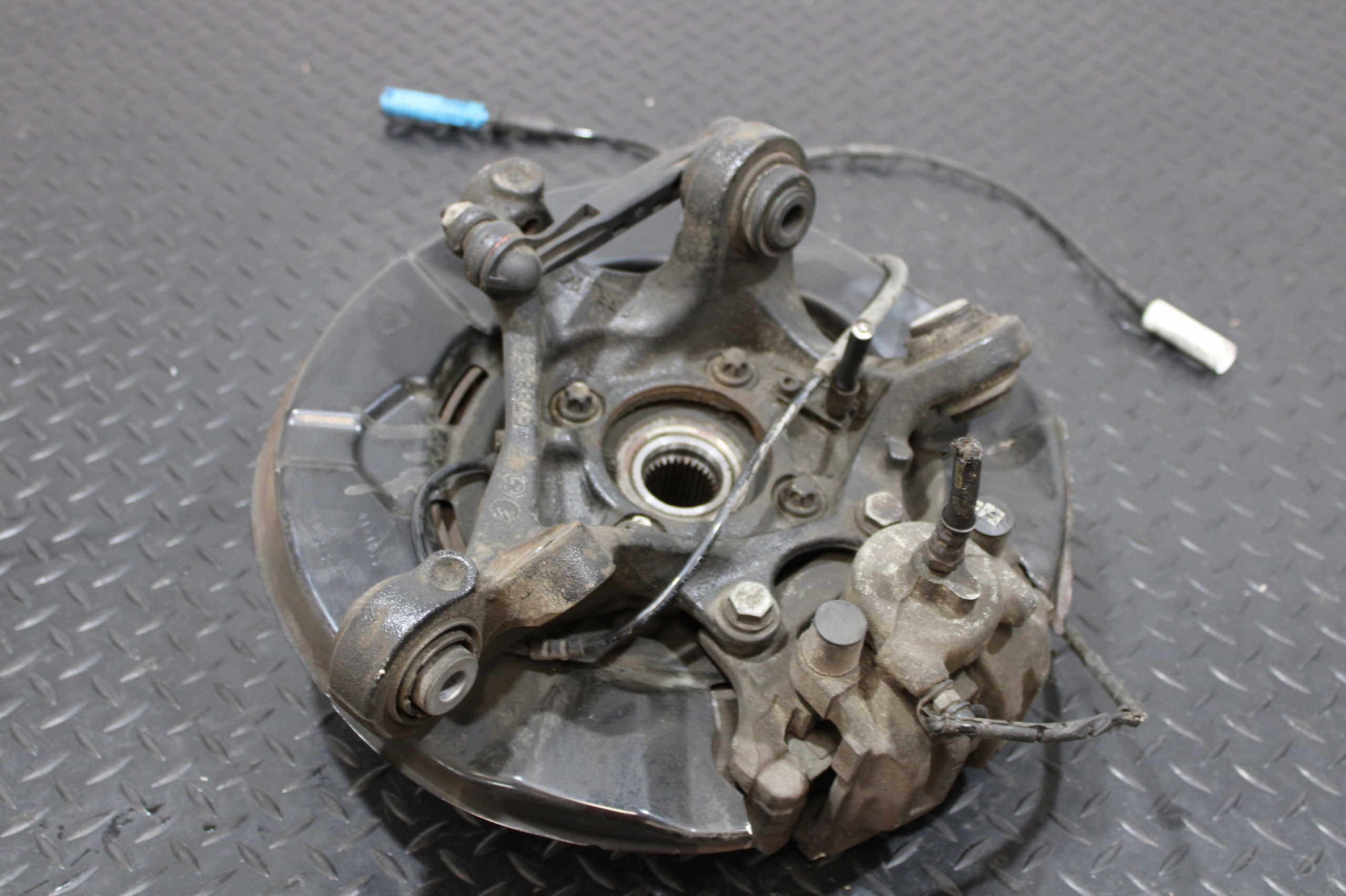 swing right rear part BMW X1 E84 LIFT LCI