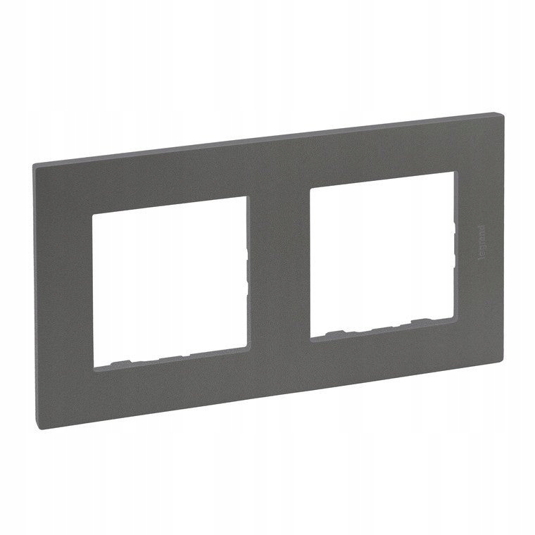 

Niloe Step Ramka Podwójna Stalowy 863492 Legrand