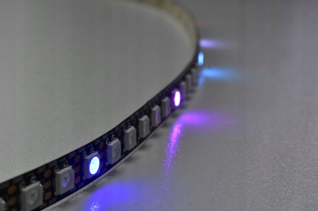 Taśma LED adresowalna WS2812B 74 d/m black Arduino Marka inna