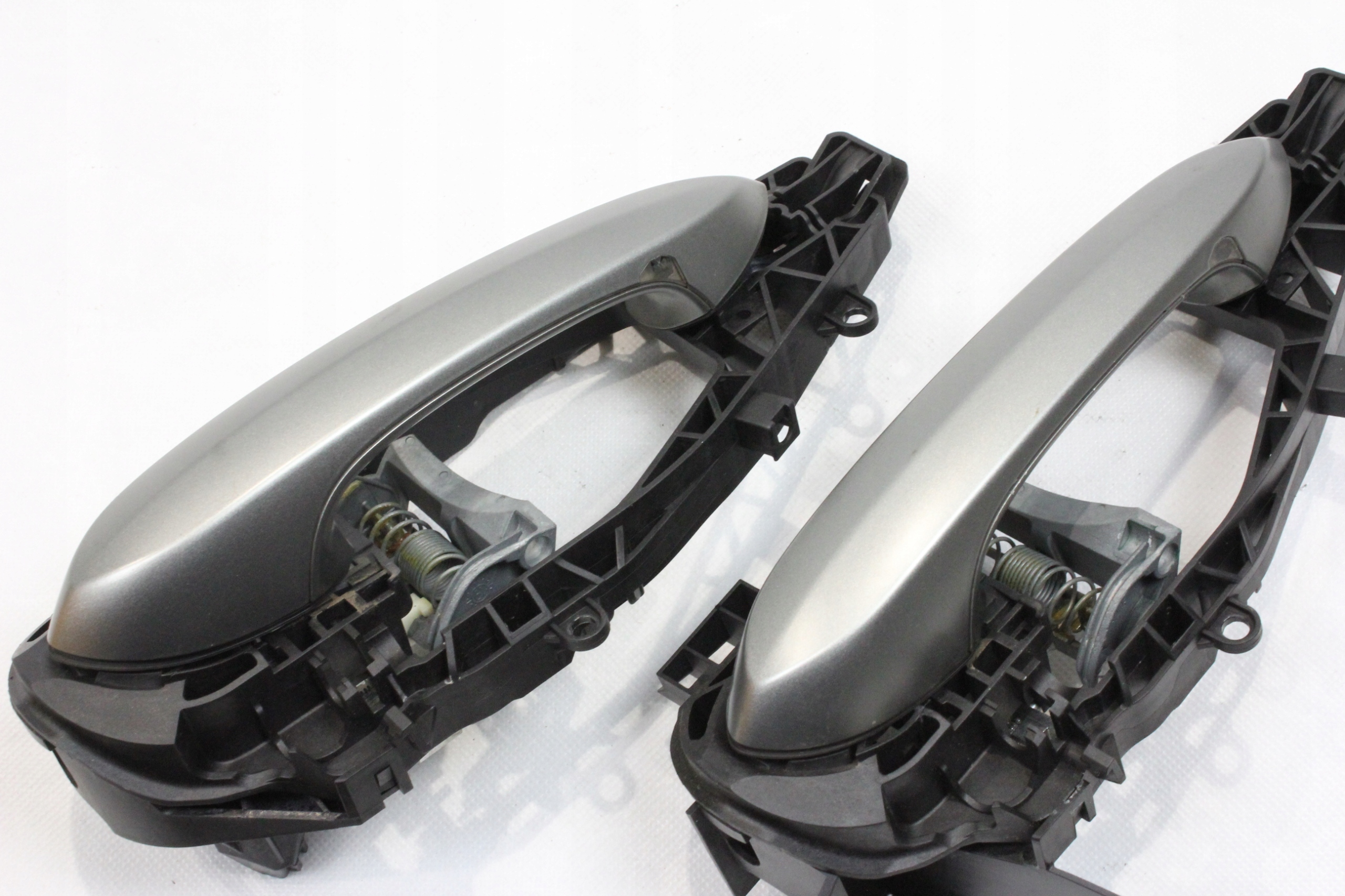 9491462 P67 - Ручка двери правая COMFORT KEYLESS BMW G01 G05 G20 G30