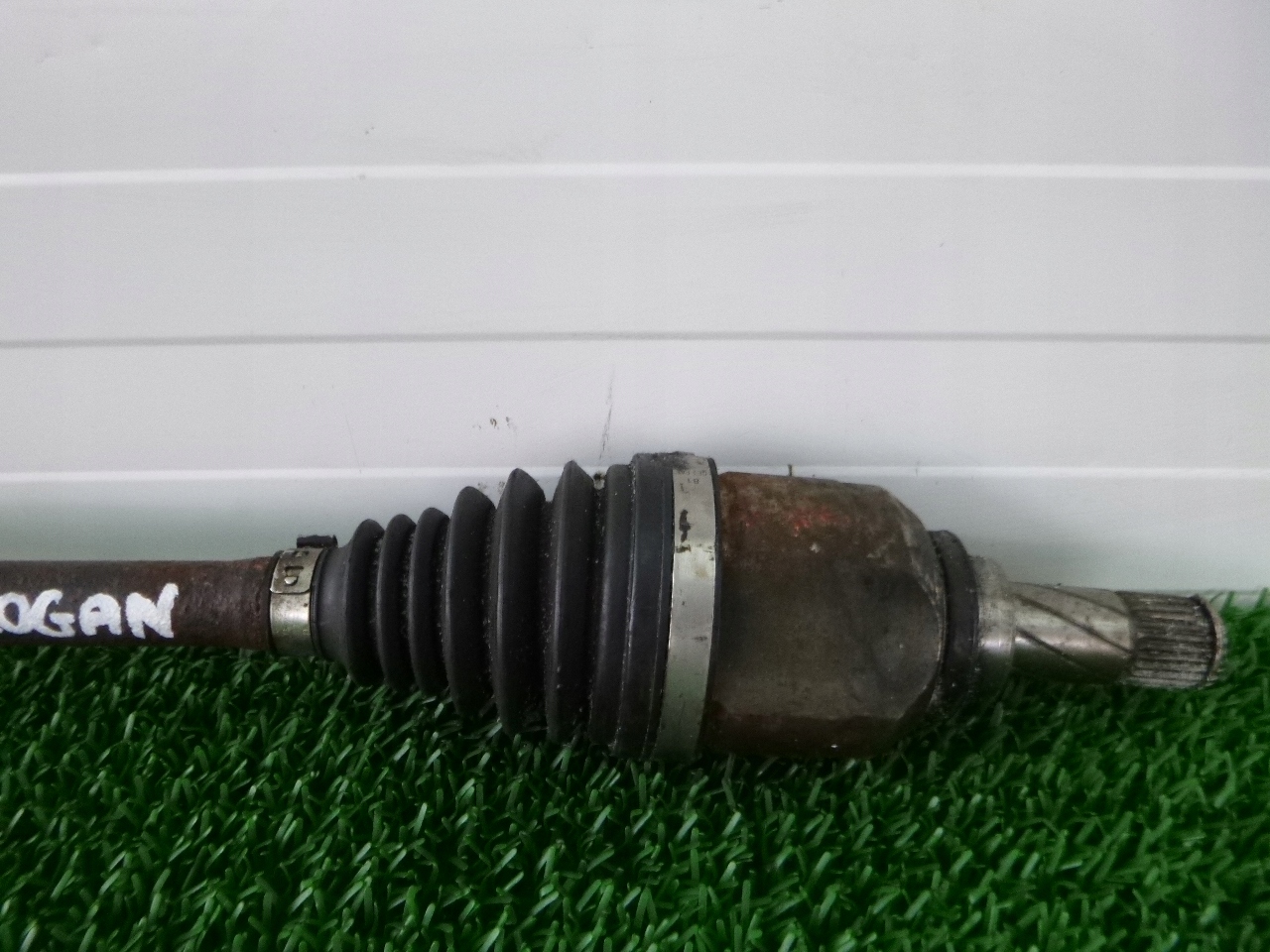 DACIA LOGAN II 2012- 0.9 TCE semi-axis left short. OE
