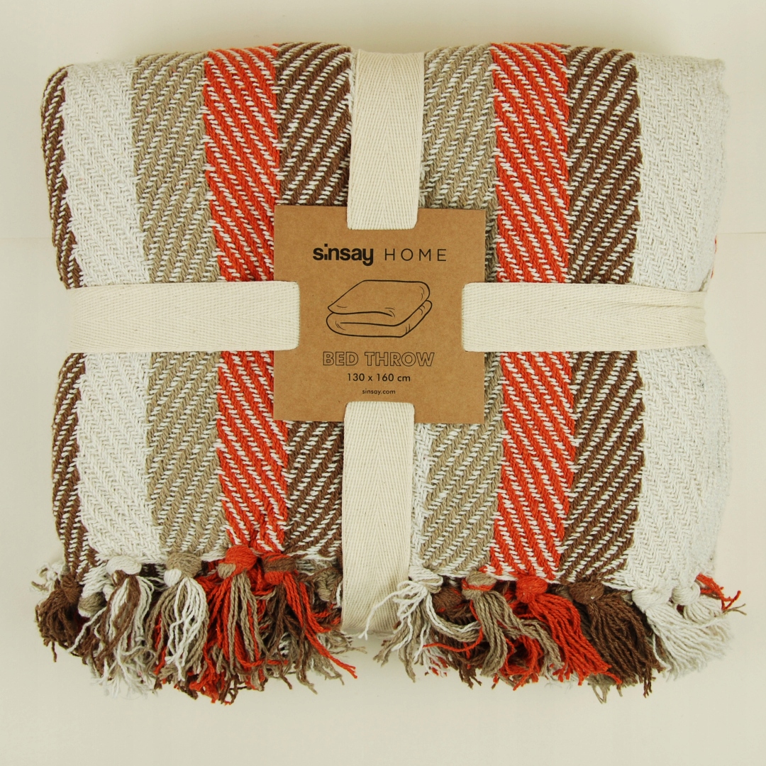 

Koc pled 130x160 frędzlami narzuta Boho paski