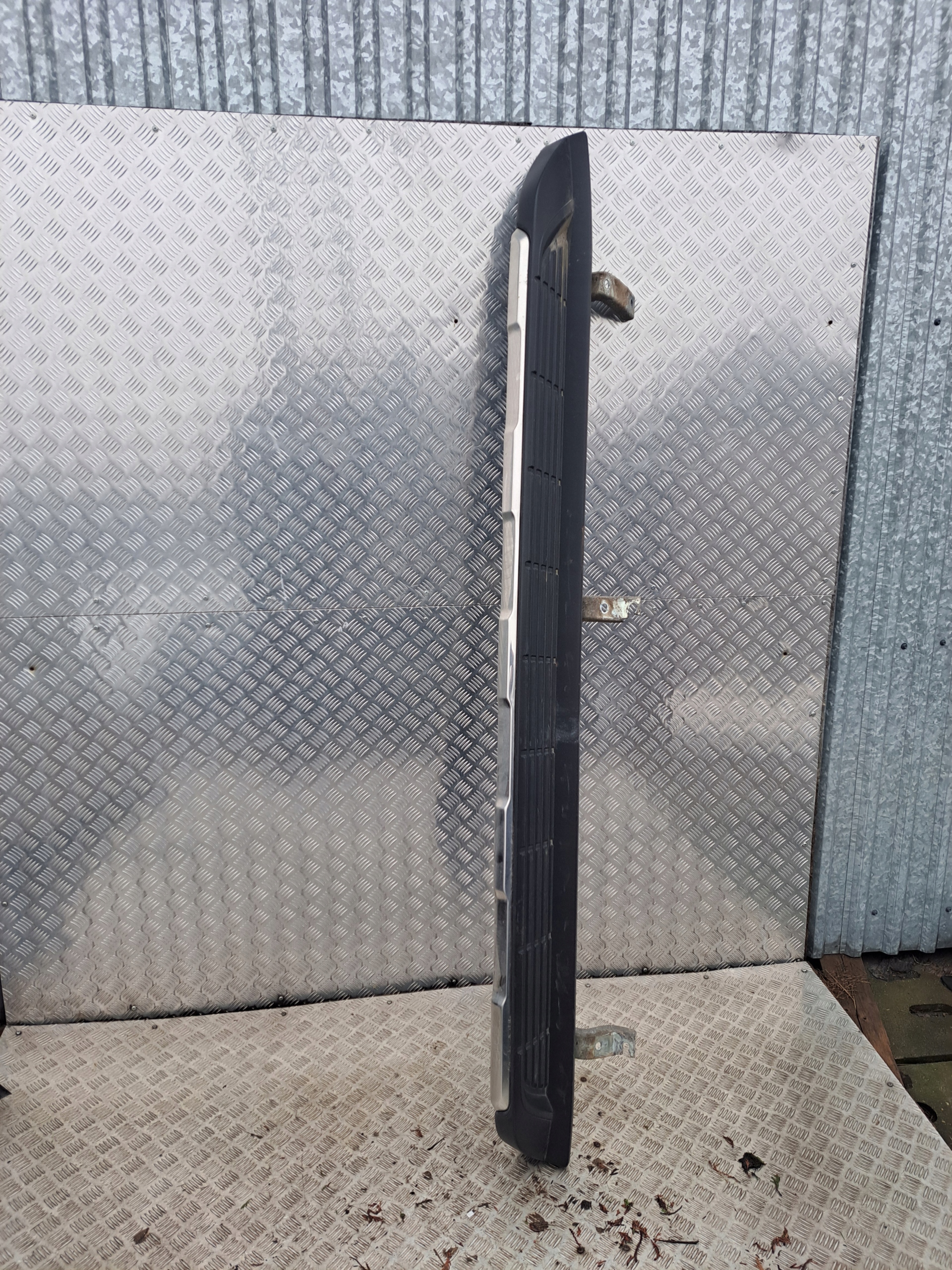 FORD RANGER 2019 R LISTWA PRÓG LEWY EB3B-16451-G Numer katalogowy części EB3B-16451-G