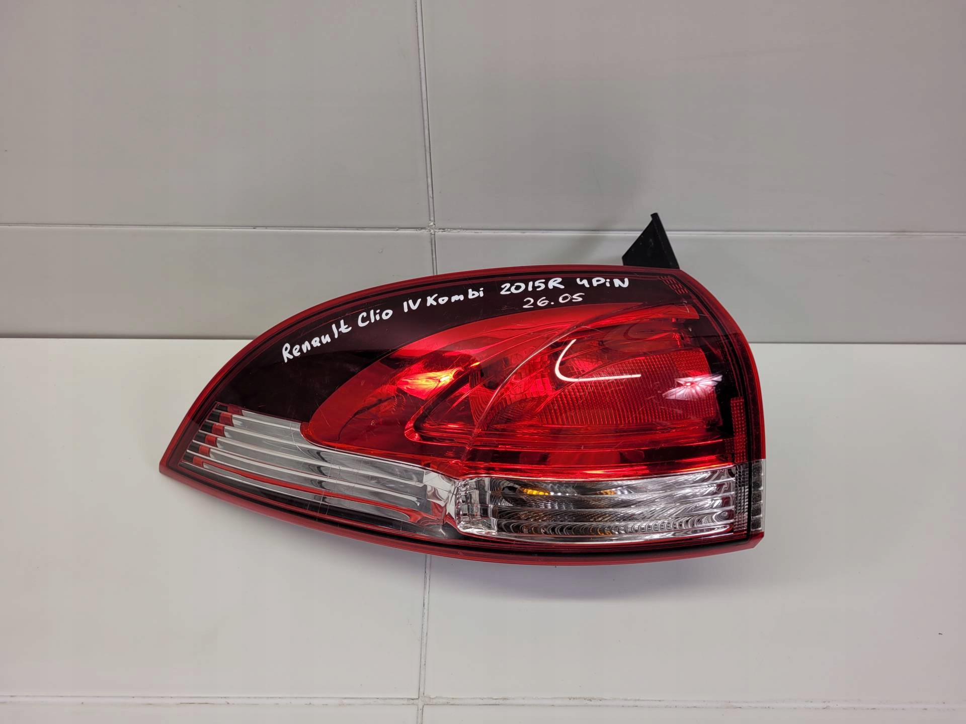 light rear left side Renault Clio 4 2015 265507408R
