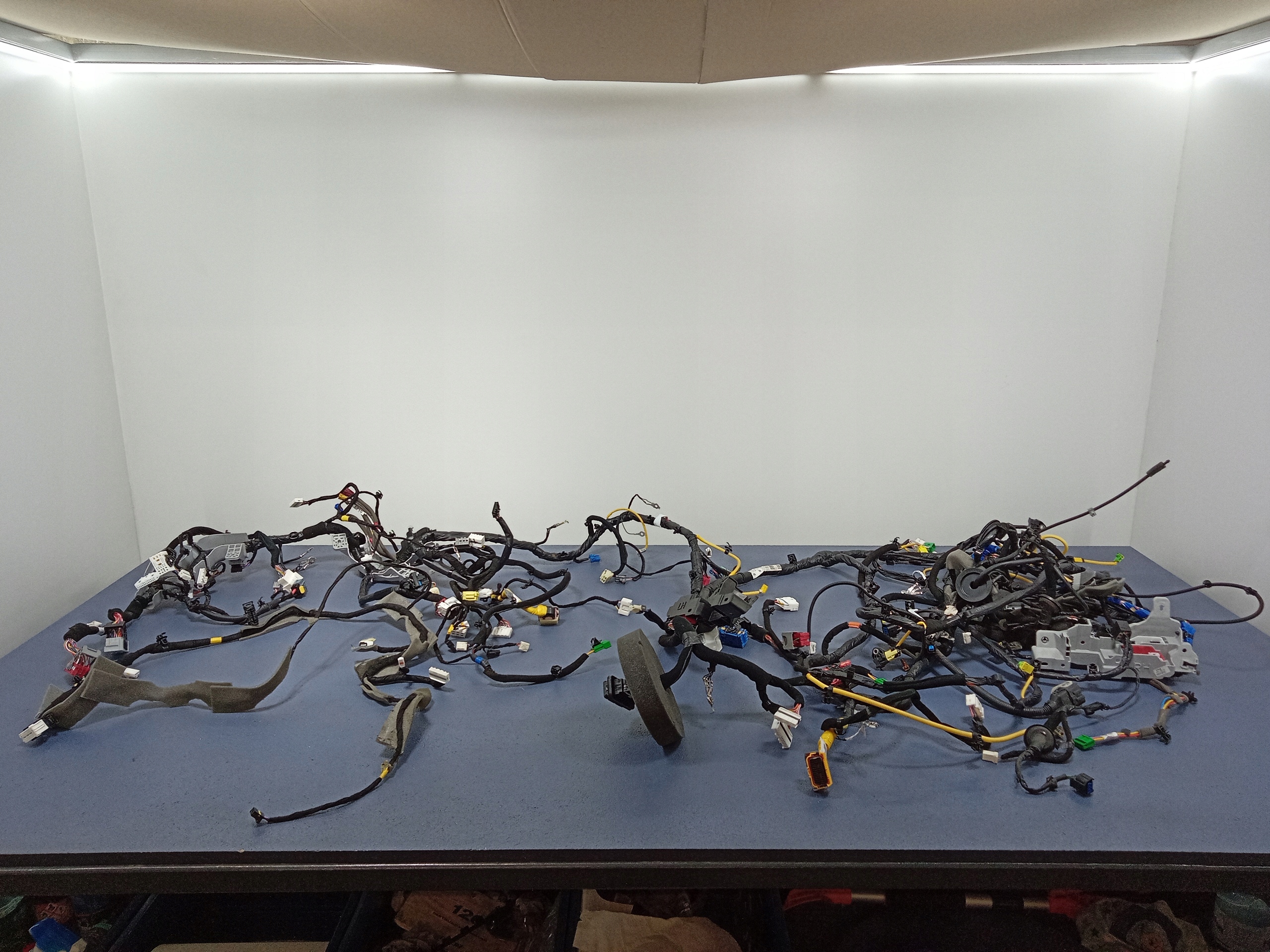 TUCSON IV ЖГУТ ПРОВОДОВ КАБИНА ЭЛЕКТРОПРОВОДКА