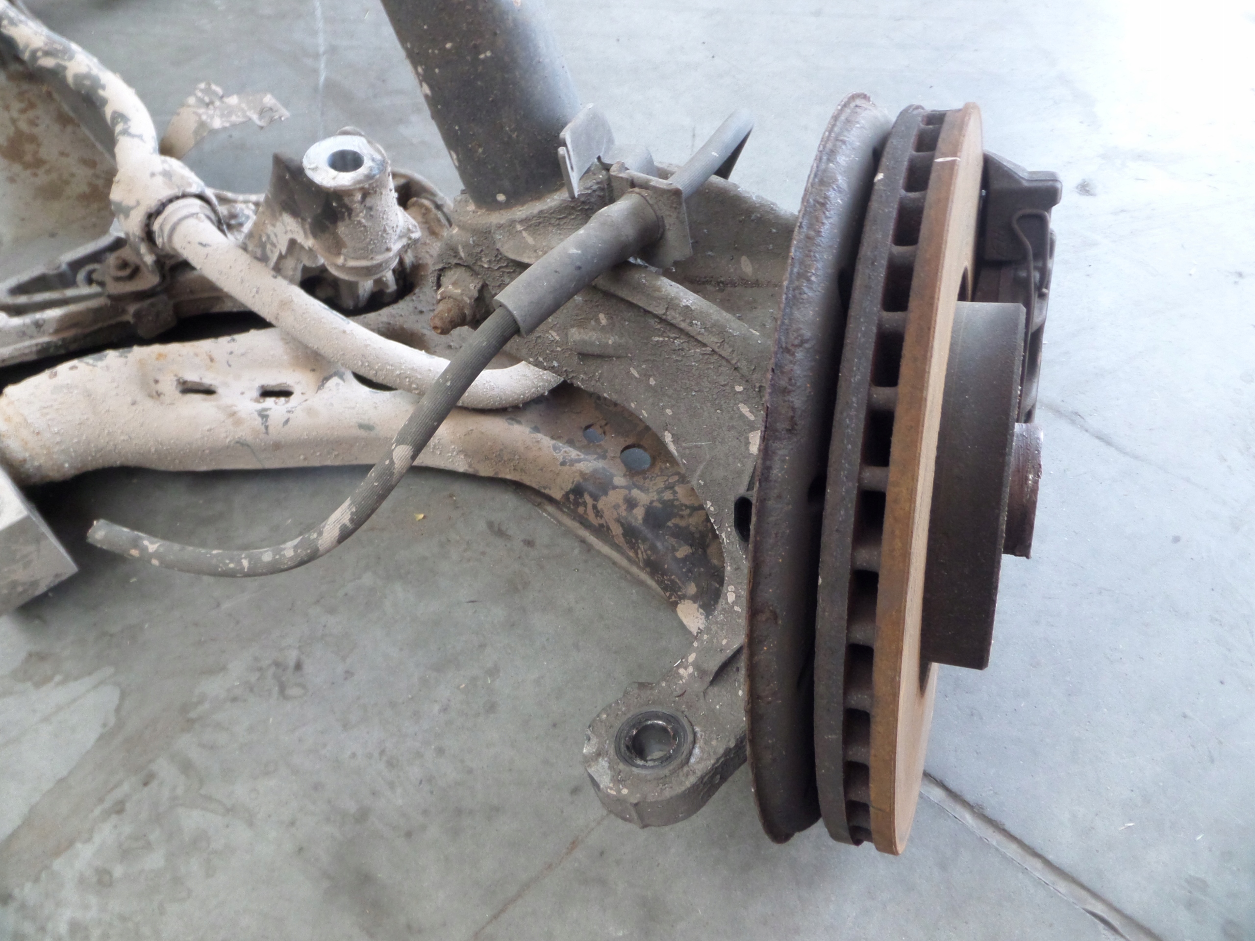 Passat B7 1.6 TDI 10-15 swing right shock absorber 3C0413031AT