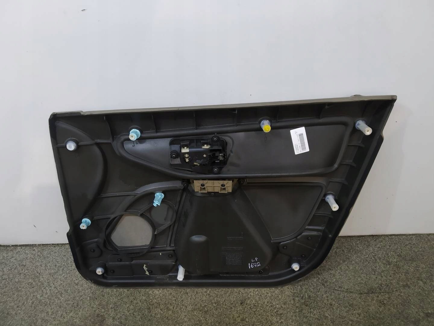 upholstery side left front 398 Volvo XC 90 and (2002-2014)