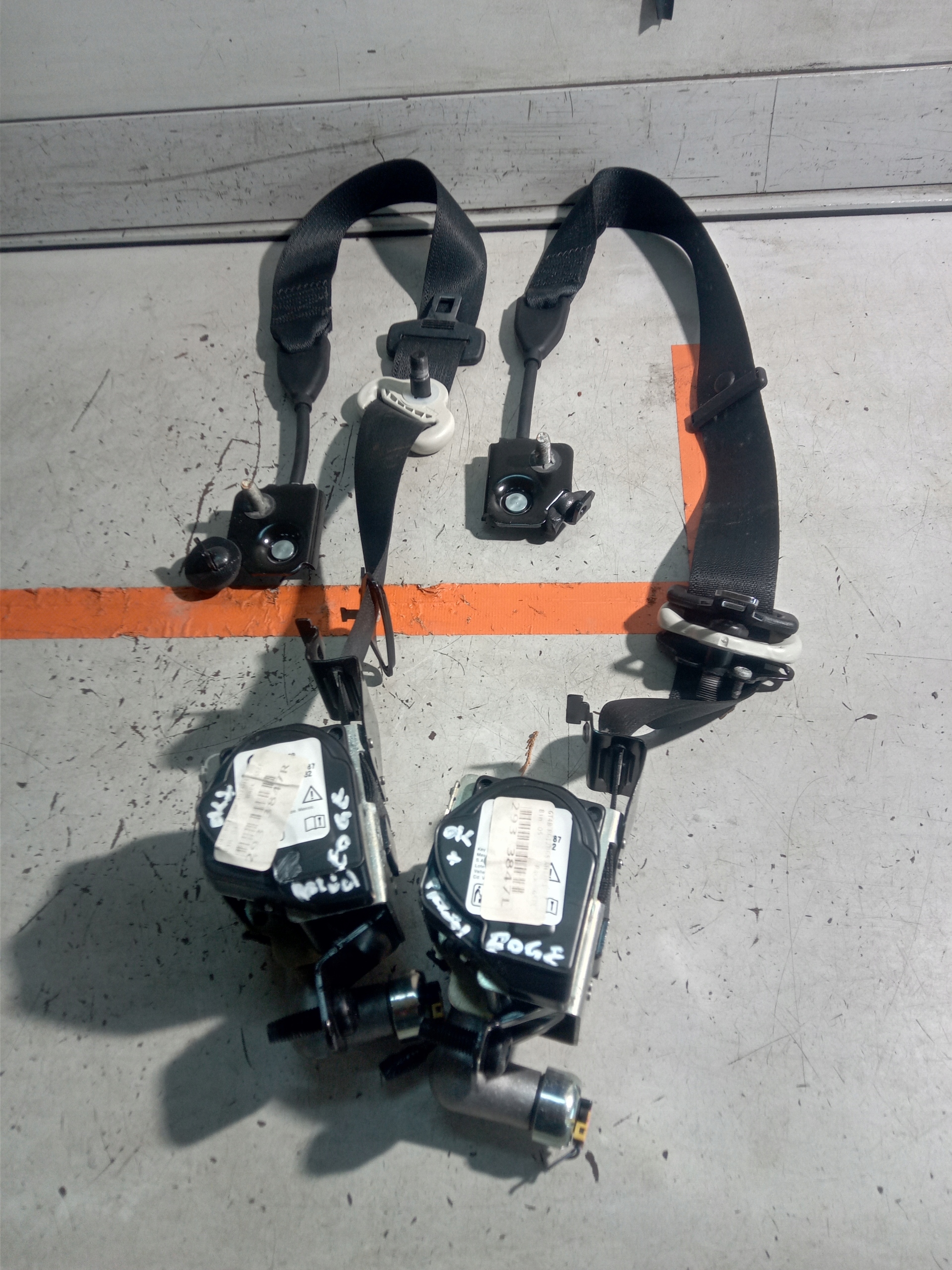 GT4B-R612D64 GT4B-R612D65 - FORD EDGE MK2 РЕМЕНЬ БЕЗОПАСНОСТИ ЛЕВЫЙ И ПРАВЫЙ ПЕРЕДНИЙ