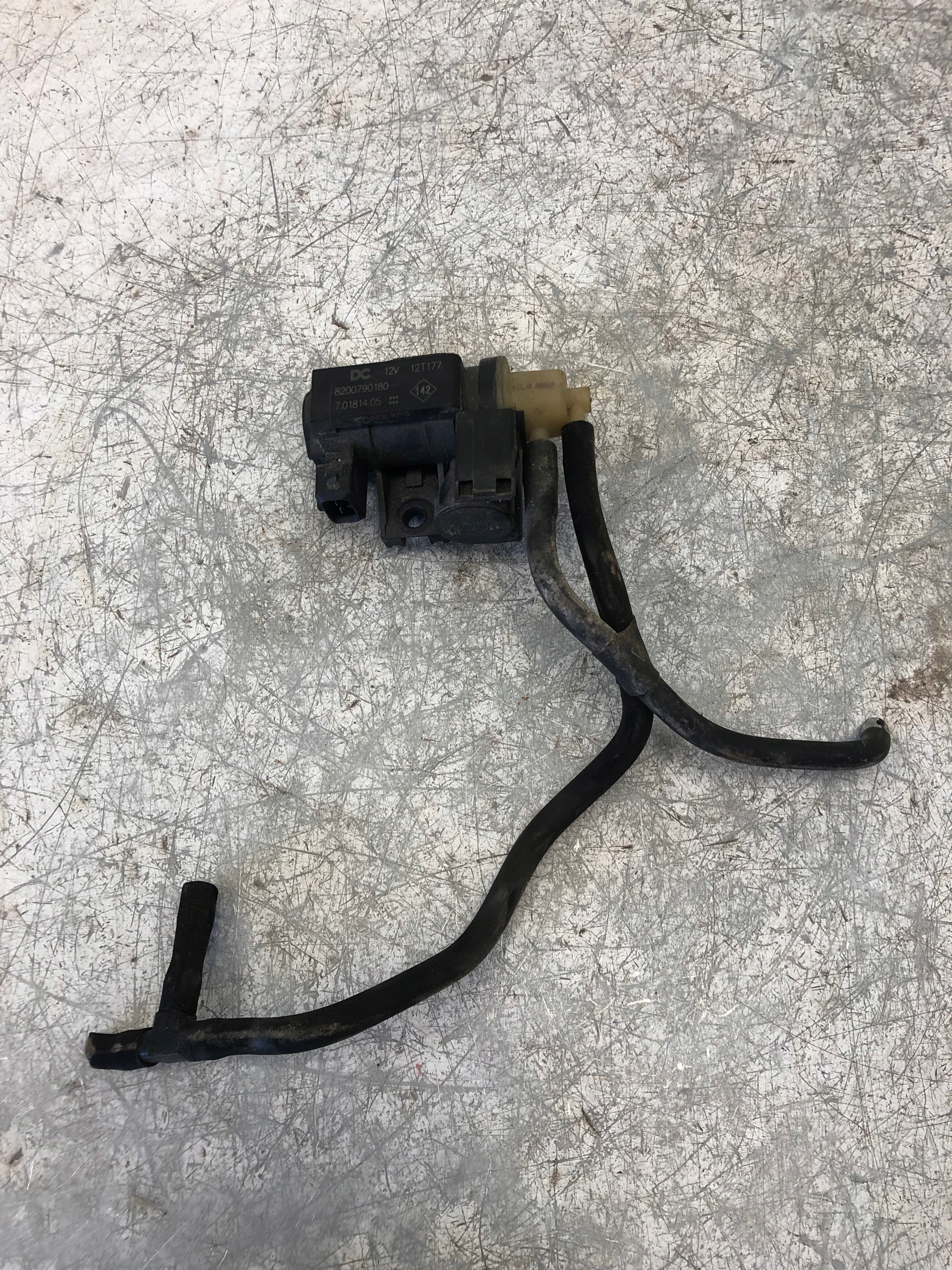 Vanne à vide RENAULT MEGANE III 8200790180