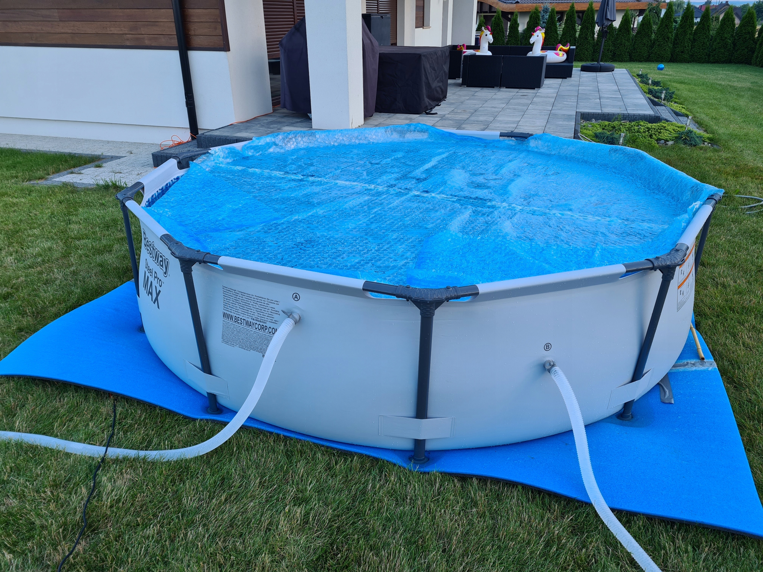 Mata Pod Basen Izolacja /GRUBA 2cm/ 3m x 3m / 9m2 Szerokość produktu 100 cm