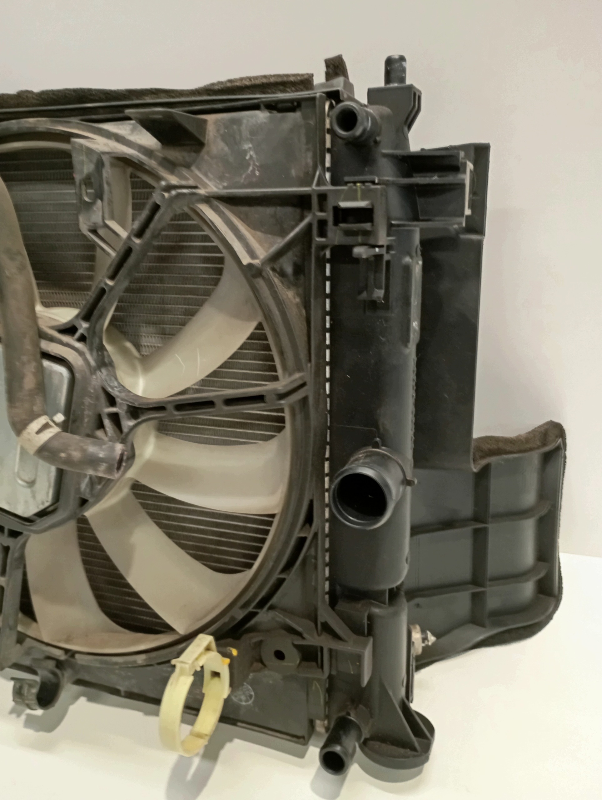 radiatore Radiatore / Raffreddatore TOYOTA CHR e 1,8HYB
