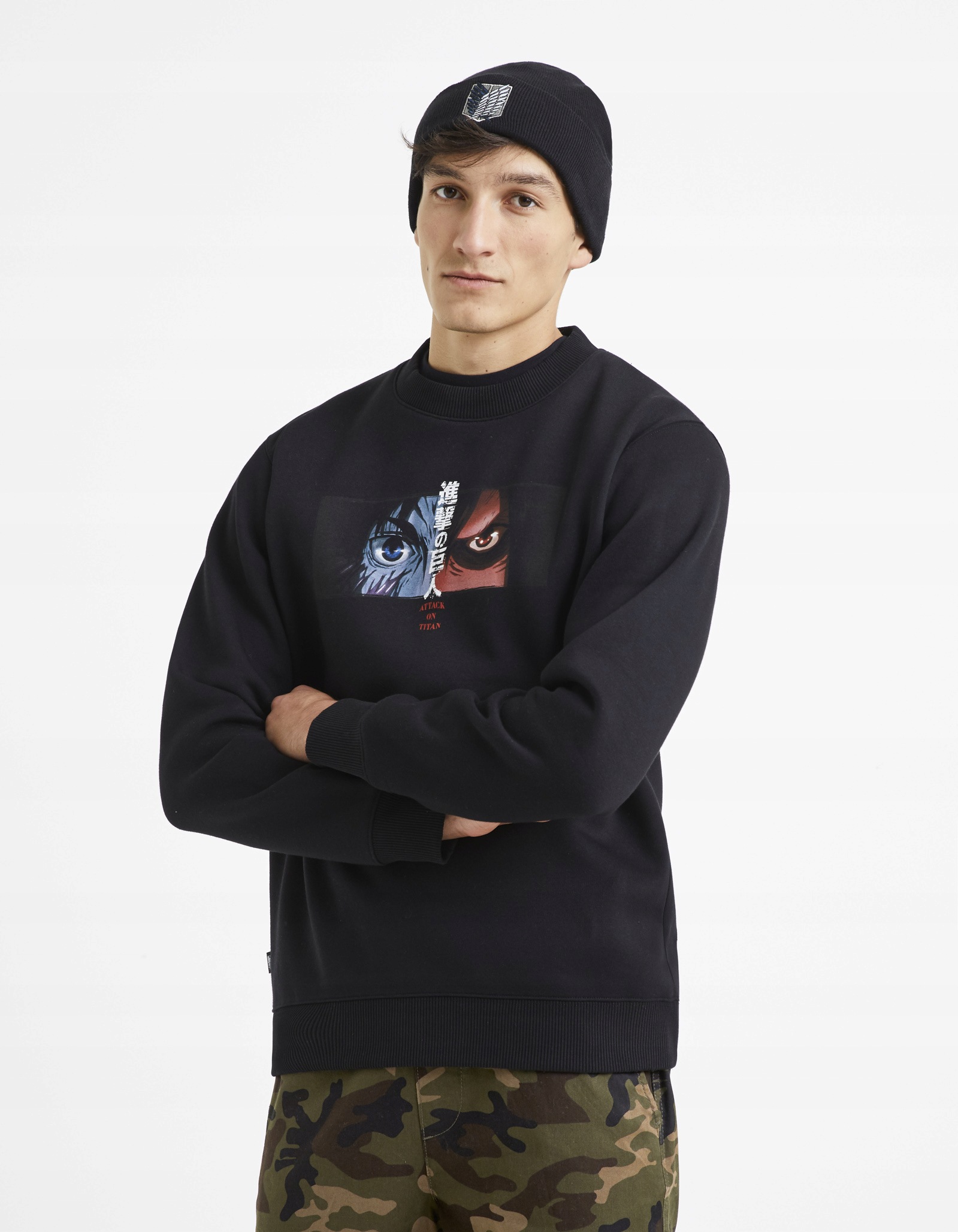 Celio Mikina Attack on Titan