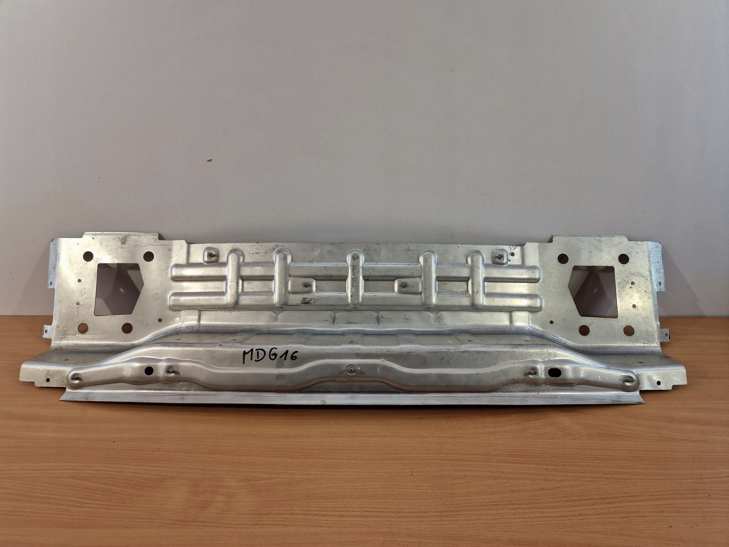 36A81330301S - BENTLEY BENTAYGA РЕМІНЬ ЗАДНЯ СТІНА ЗМІЦНЕННЯ ORG OE