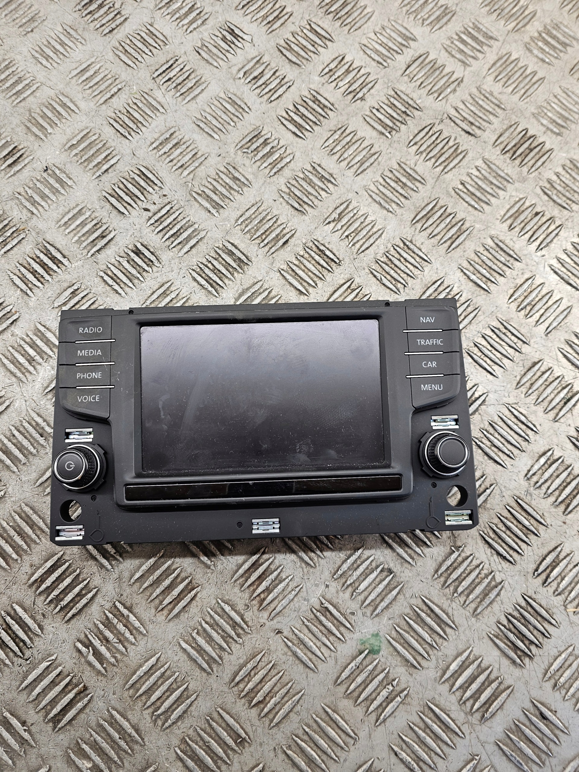 VW PASSAT B8 EKRAN RADIO navigation 3G0919605D
