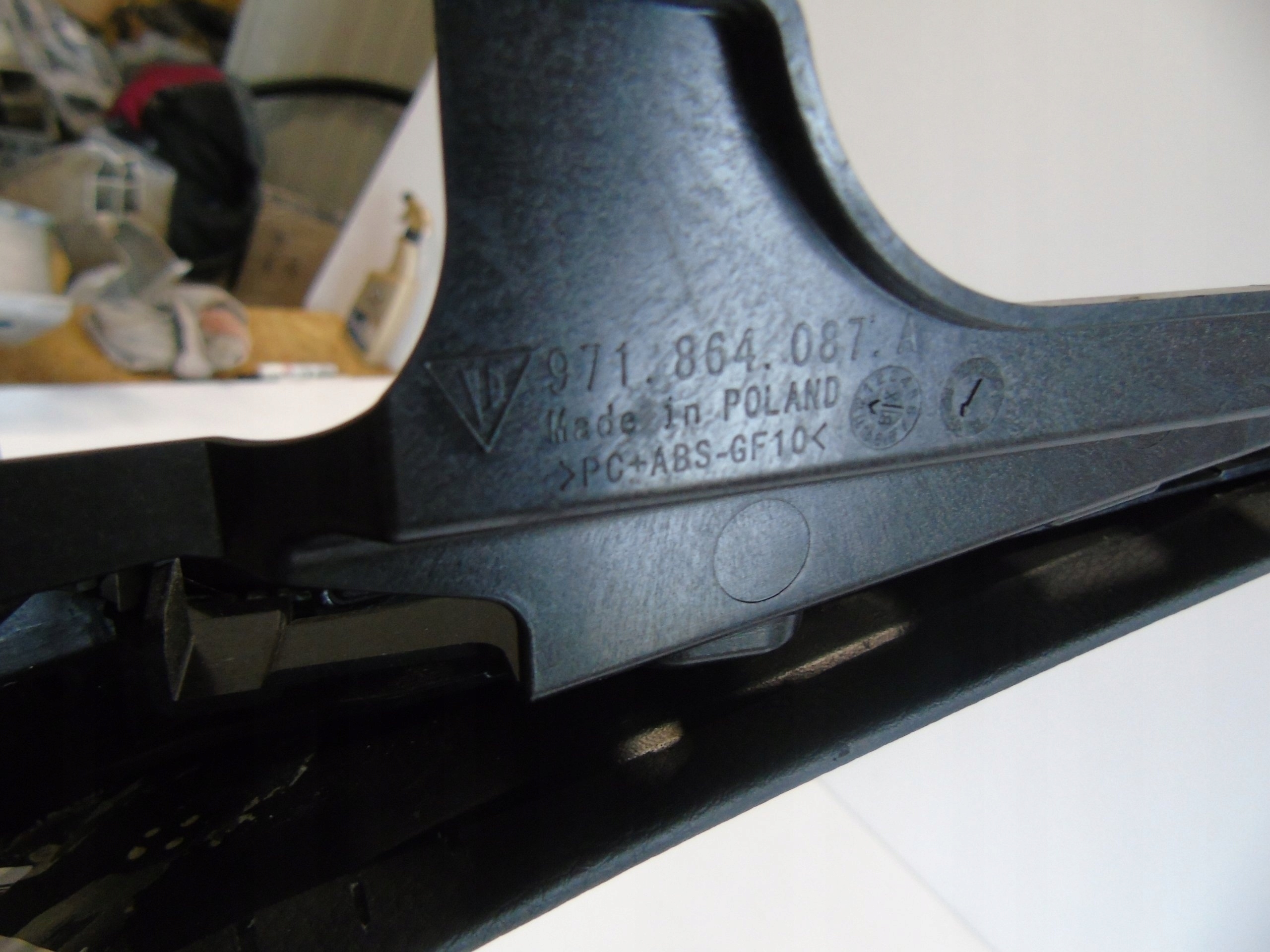 PORSCHE PANAMERA 971 Console TUNEL Moyenne