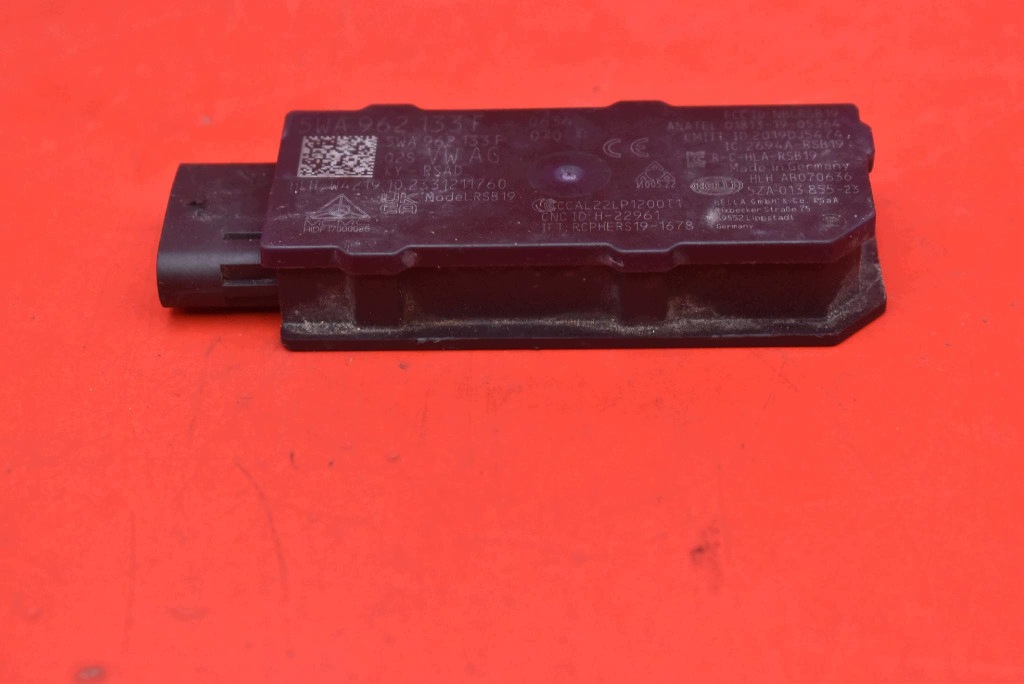 Antenne KEYLESS 5WA962133F SKODA OCTAVIA 4 IV 19