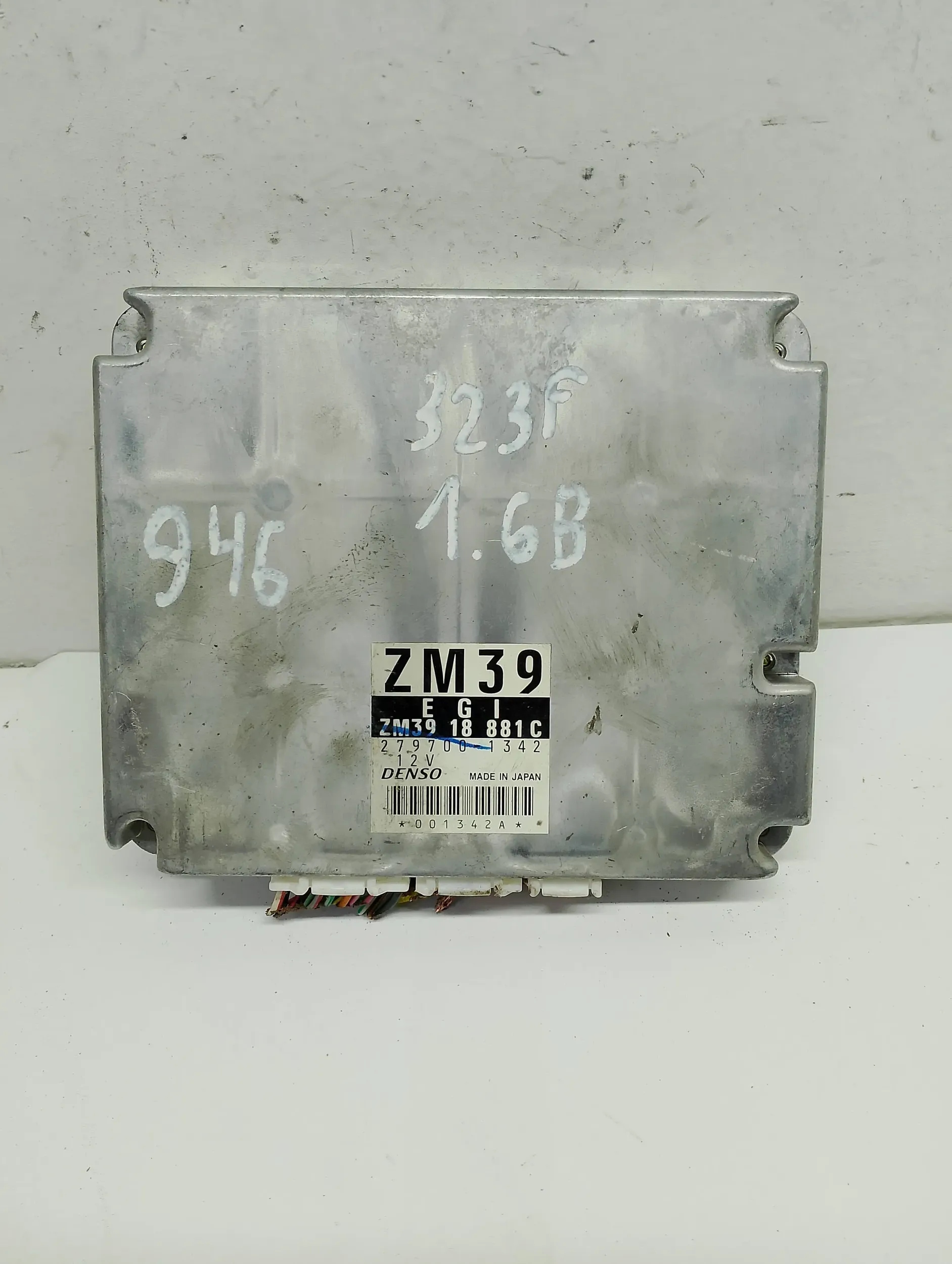 control unit computer of the engine MAZDA 323 F 1.6B 2797001342