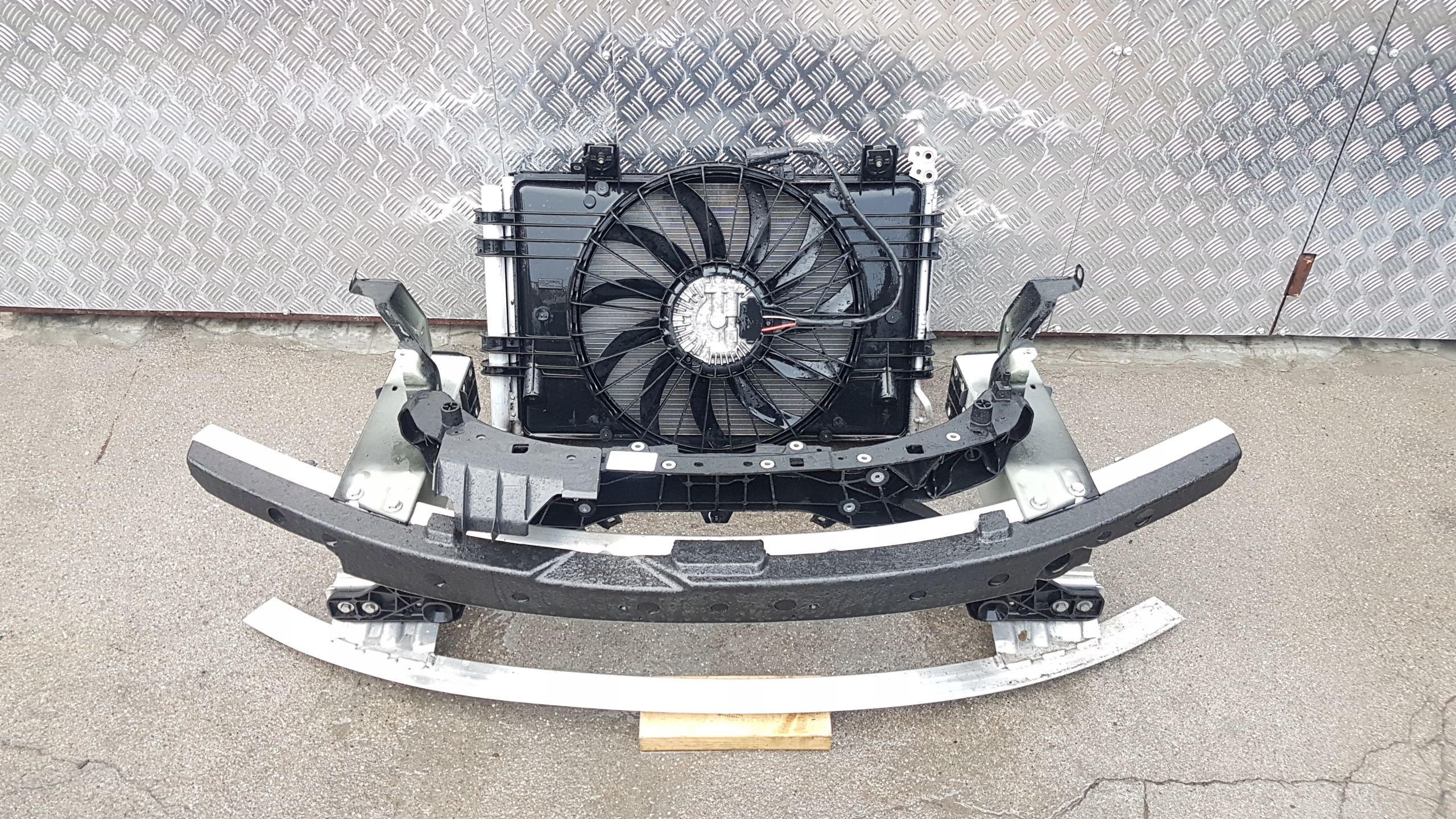 KOMPLET radiatore TESLA X