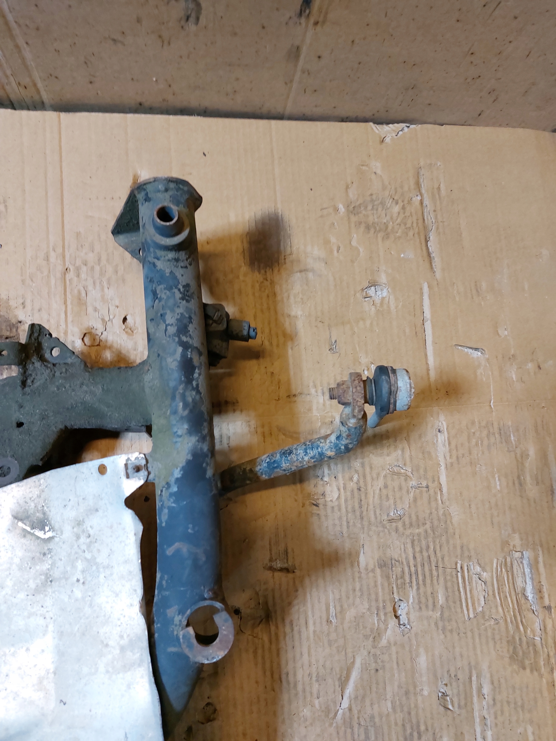 axle beam axle beam front BMW E38 3.5 V8