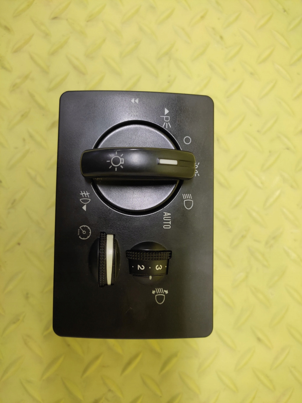 FORD C-MAX WŁĄCZNIK ŚWIATEŁ 4M5T13A024CA