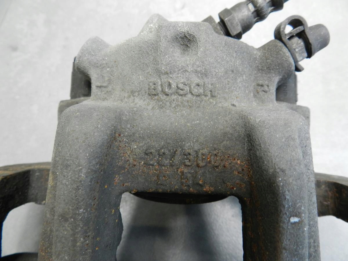 BMW 1 F20 118Xd caliper right front