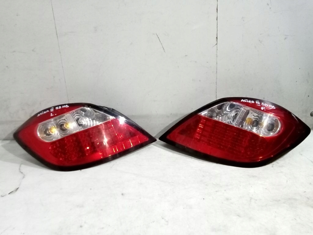 Opel Astra III 3 HB 5D lights rear part rear. right and left