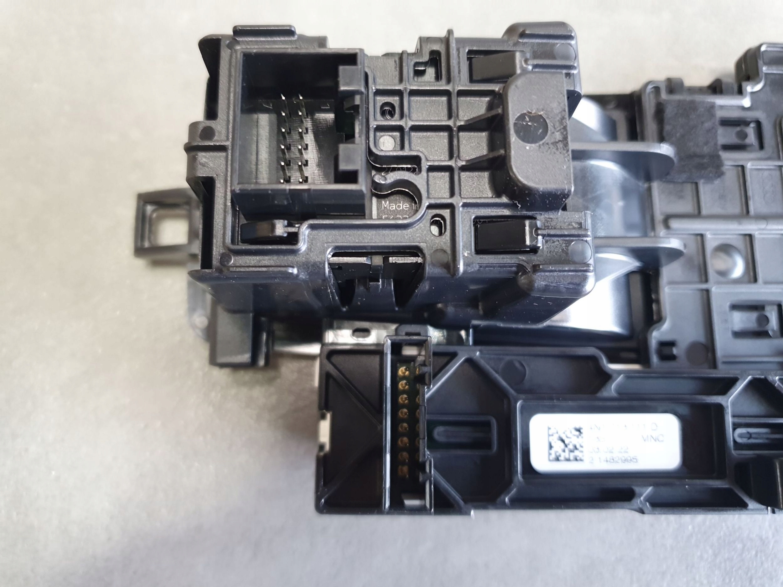 Audi Q8 RAHMEN schalthebel Schalter Bremse 4N1713111D