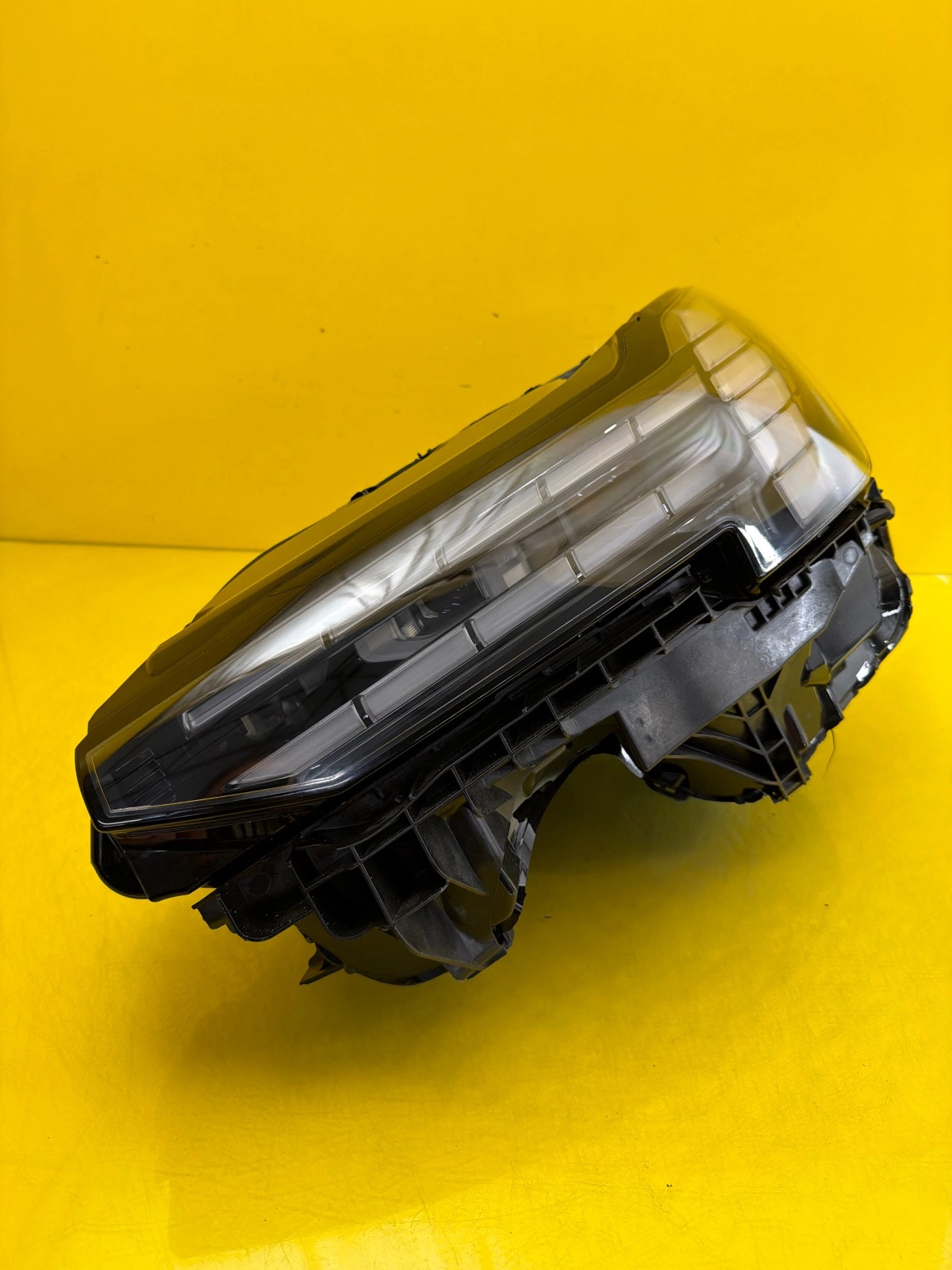 light left front Volvo EX90 Full Led 2024 32450062
