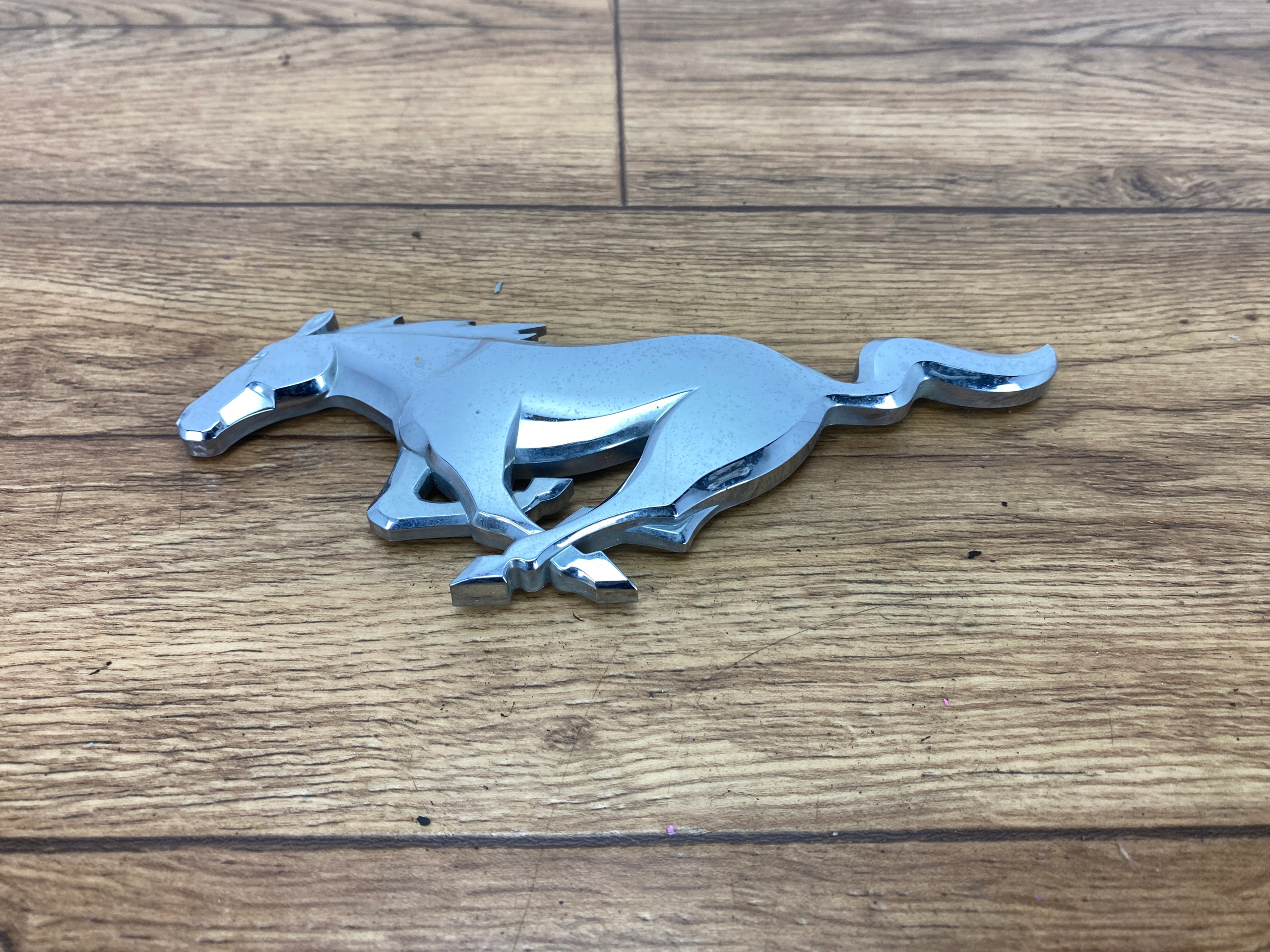 logo bonnet Ford Mustang VI 2015+