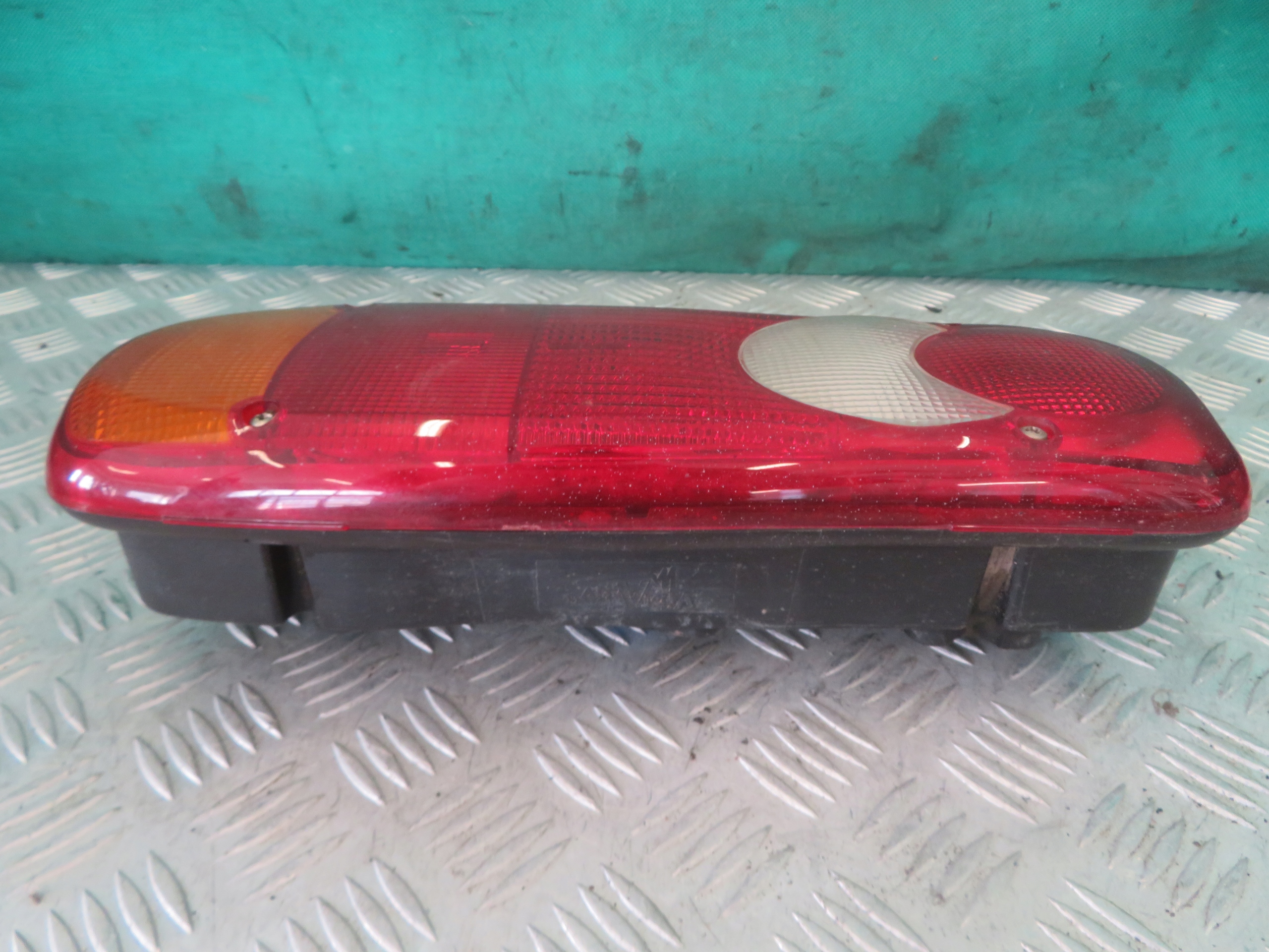 light right rear part IVECO DAILY
