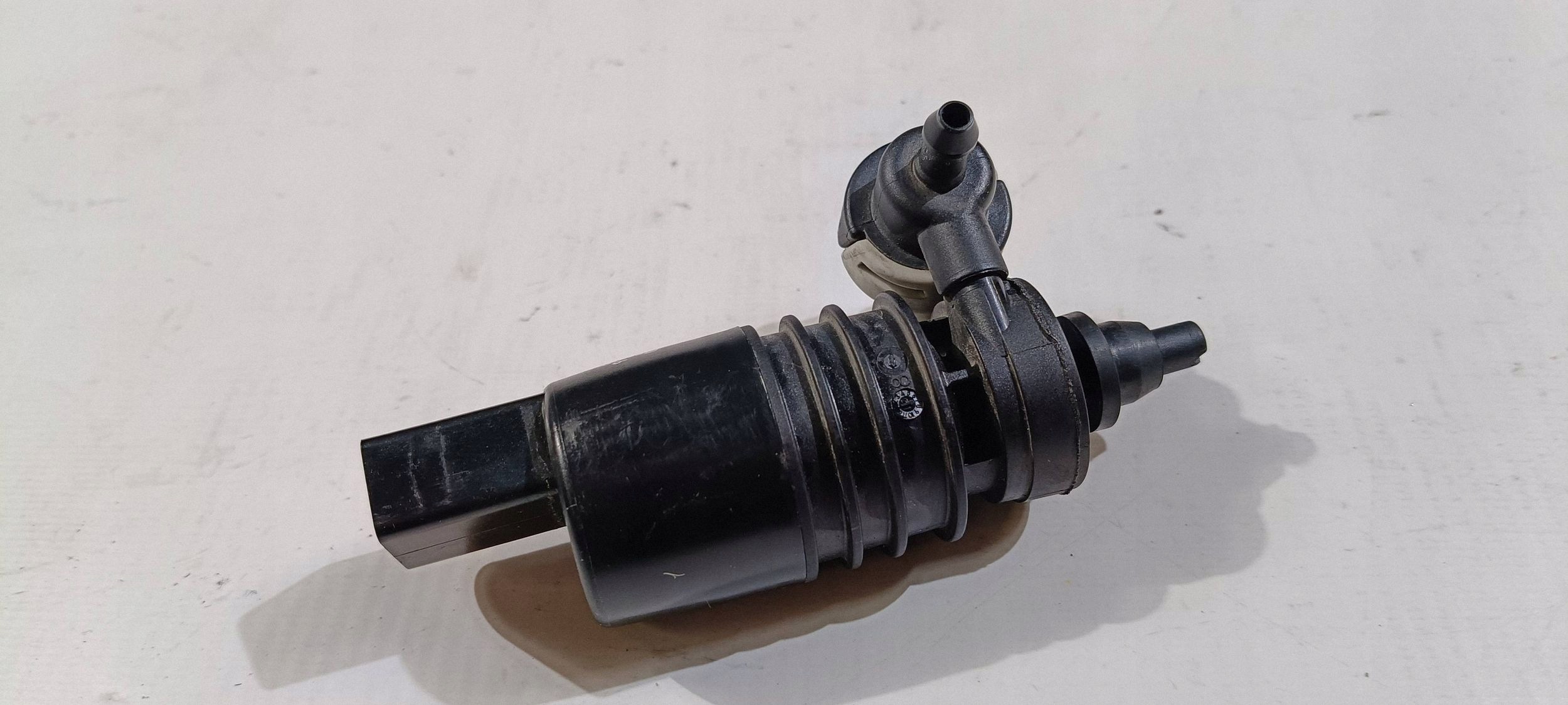 pumpa gasa do mlaznice Chrysler Pacifica 2021