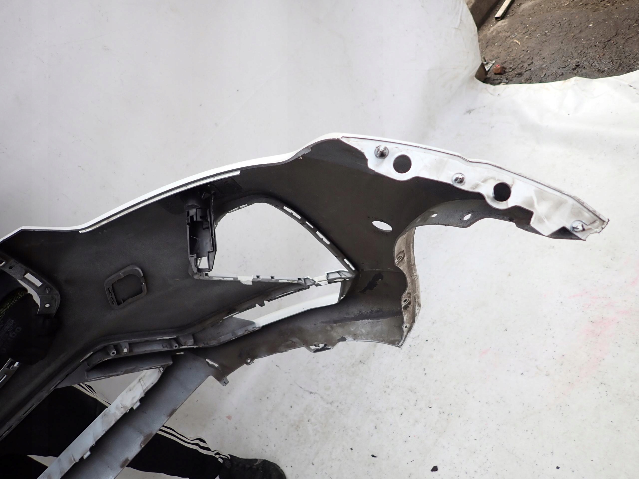 VOLVO XC60 II 2 R-design LIFT 21-> bumper front front washer PDC