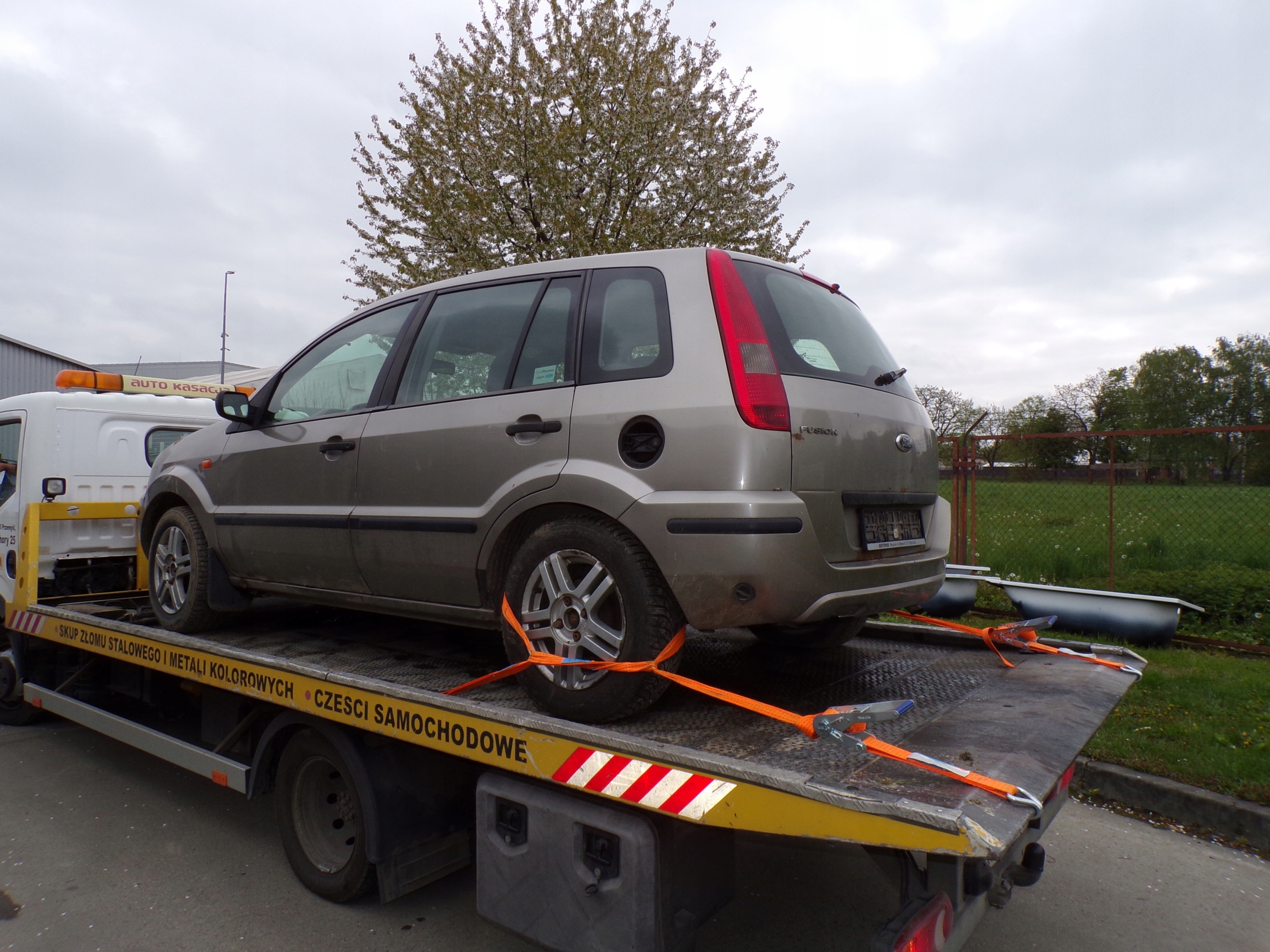 педаль газа FORD Fusion 2S619F836AA
