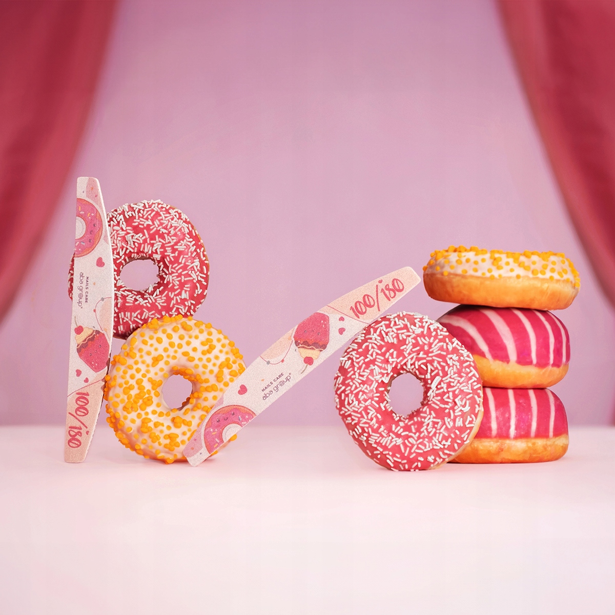 Pilnik do Paznokci Półksiężyc 180/240 Limitowane NailsCare Skinpack Cookies Typ półksiężyc (łódka)