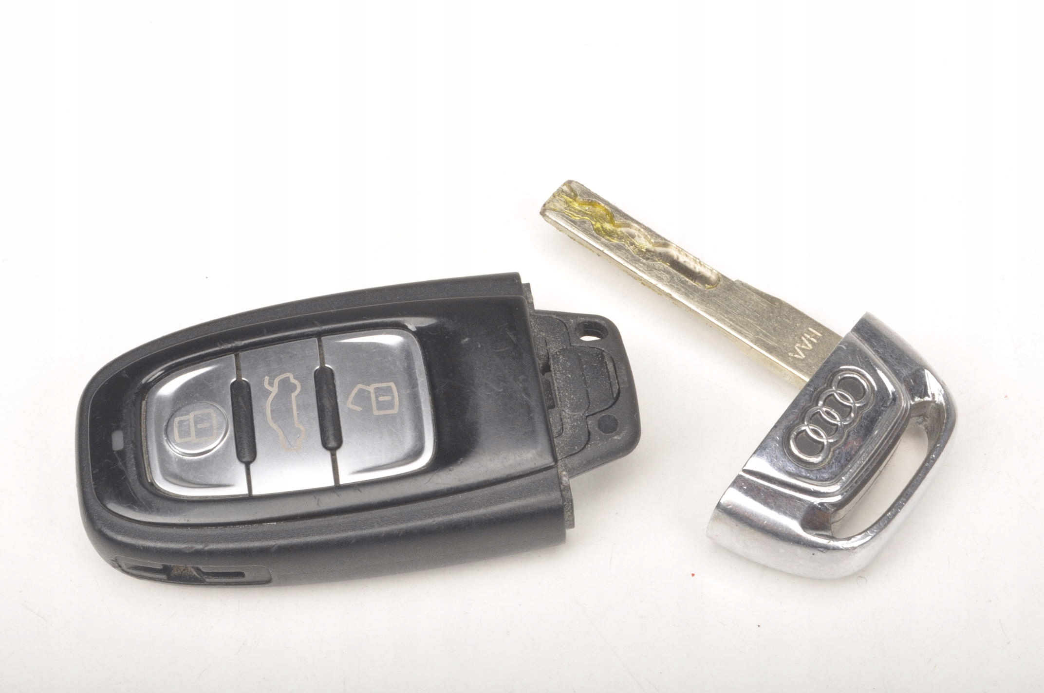 AUDI A8 D4 брелок