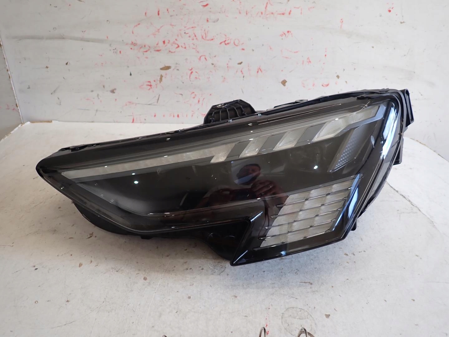 light front front left AUDI A3 2020- FULL LED MATRIX 8Y0941035F