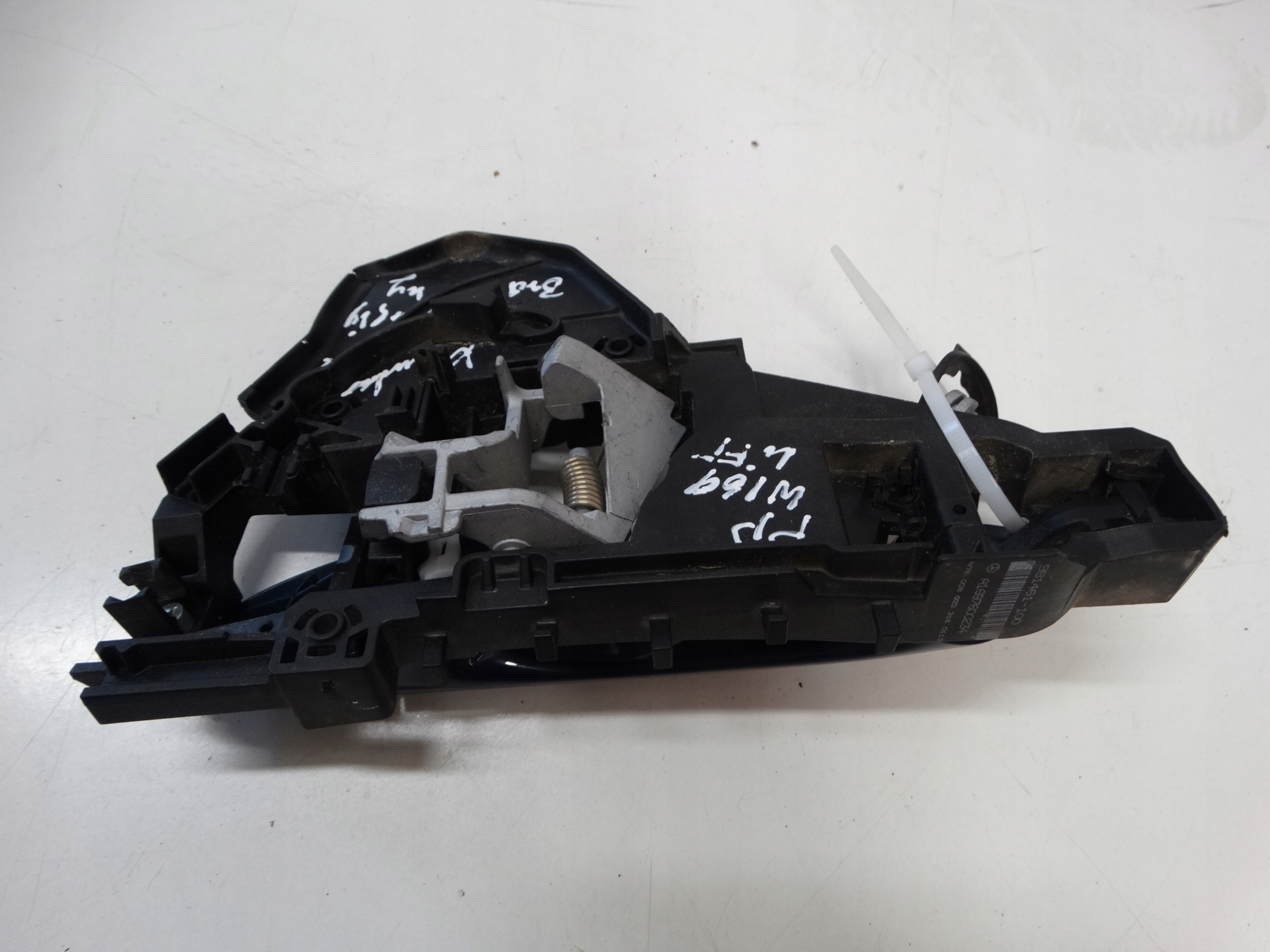 handle support right front MERCEDES W169 1697600234