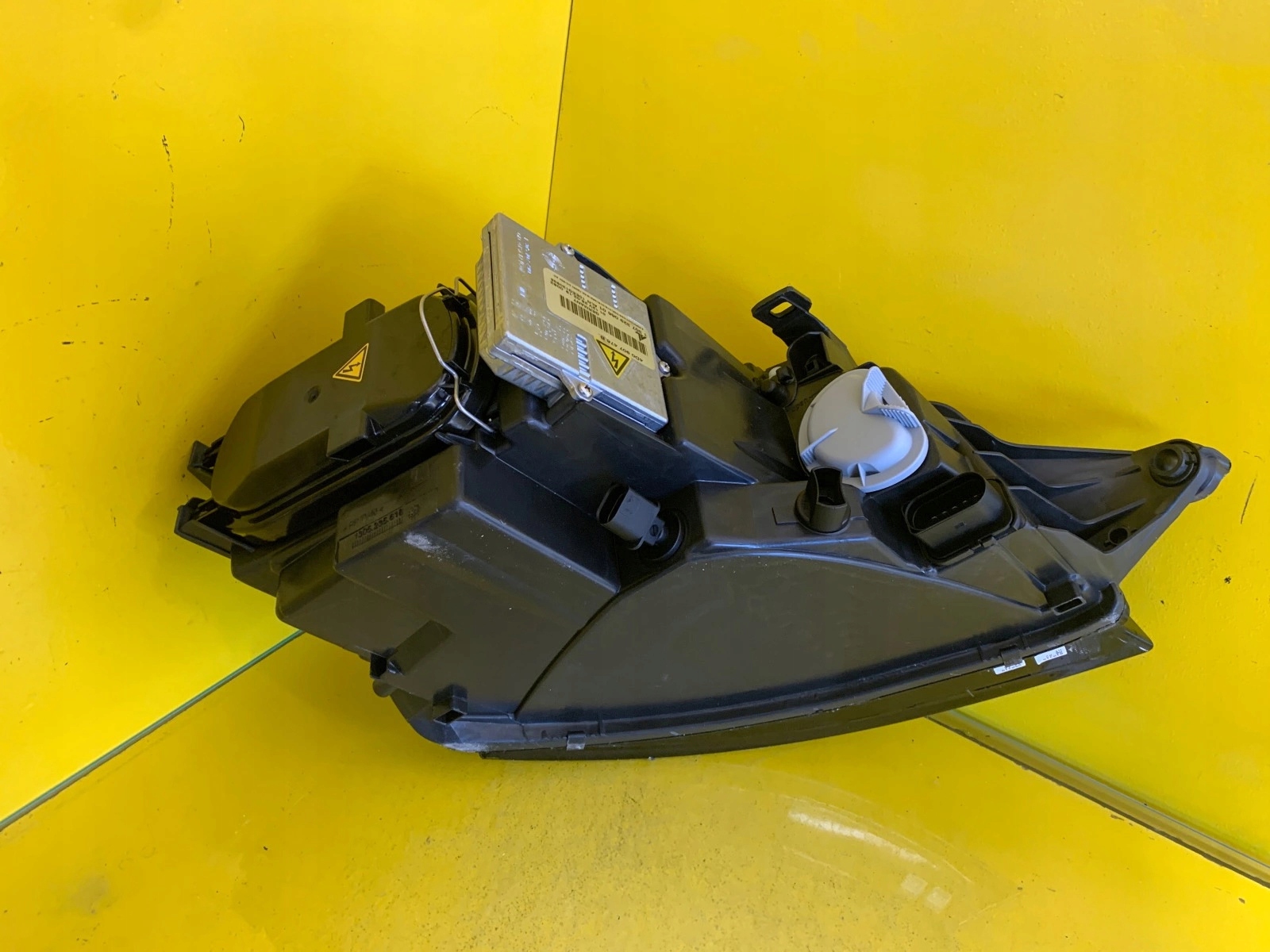 light left AUDI TT 8N XENON 98-06 USA 8N0941003BF