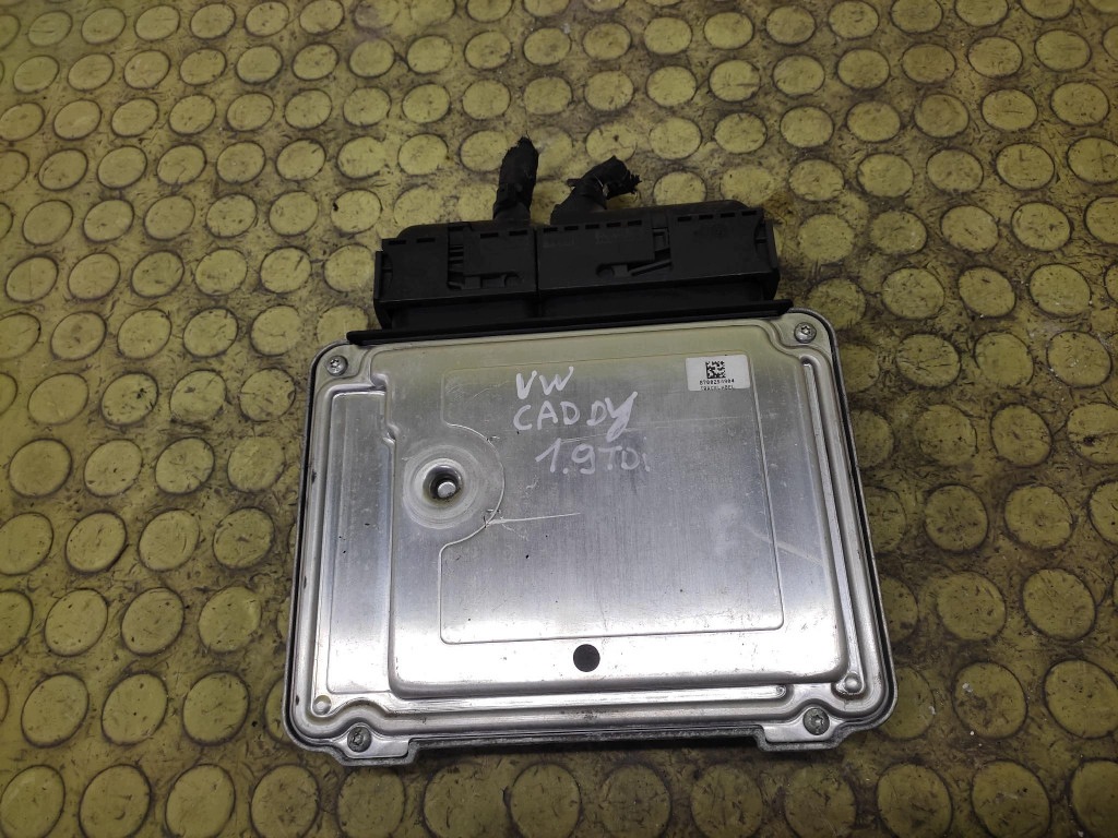 VW CADDY 3 control unit of the engine 0281012390