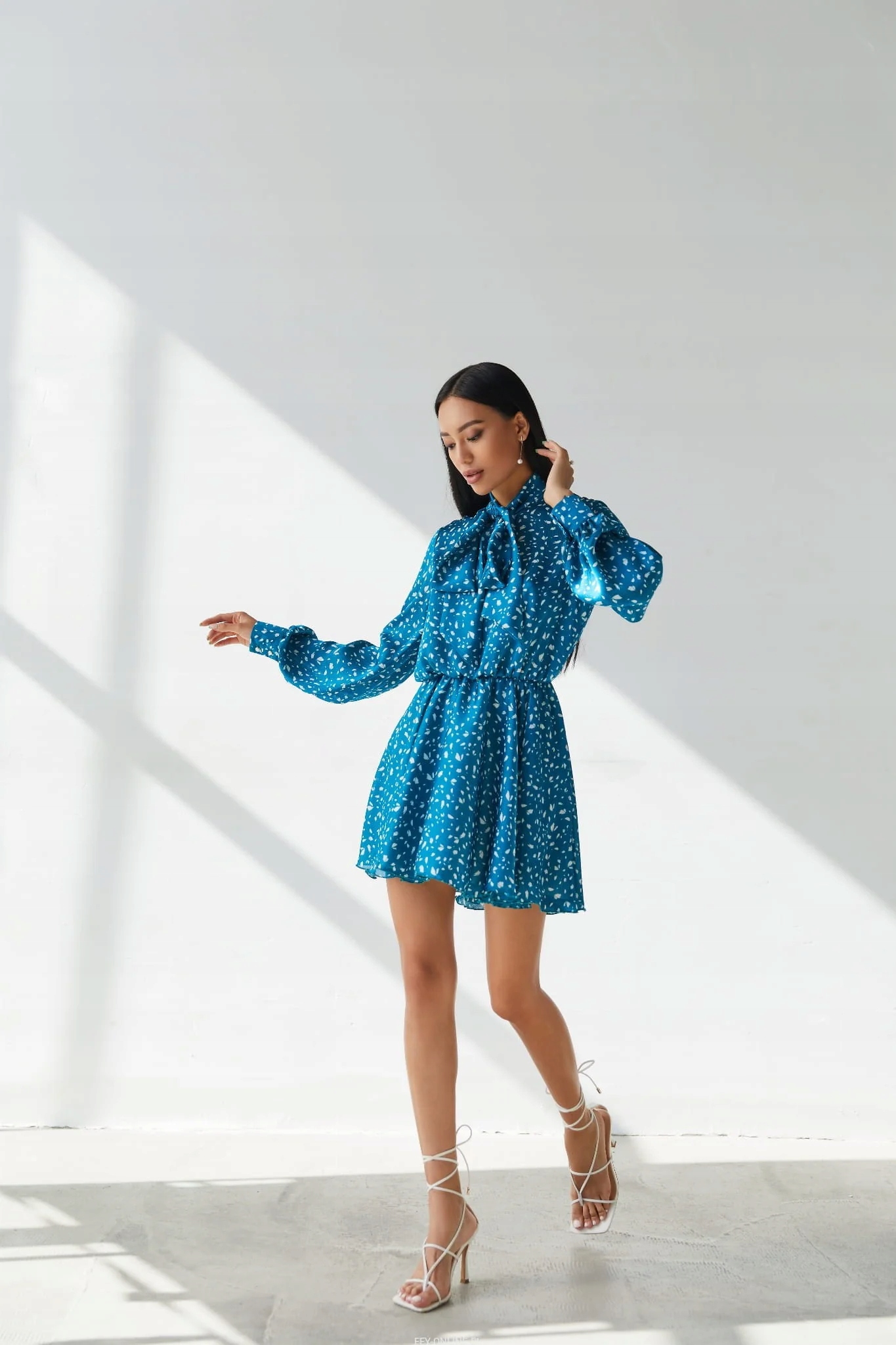 Rozevřená Šaty s puntíky, modrá Ali M