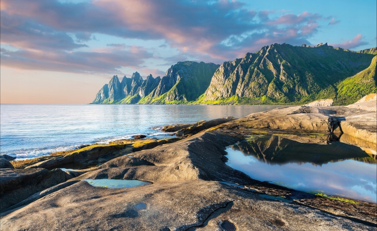 

Fototapeta Flizelinowa Góry Norwegia 416x254